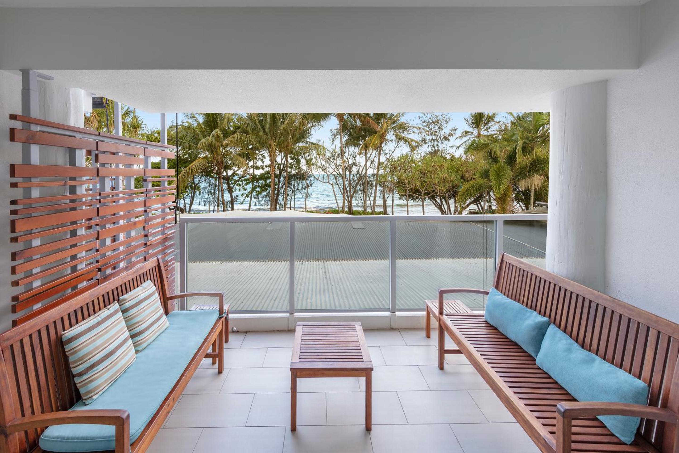 Two-Bedroom Executive Ocean Apartment photo 3