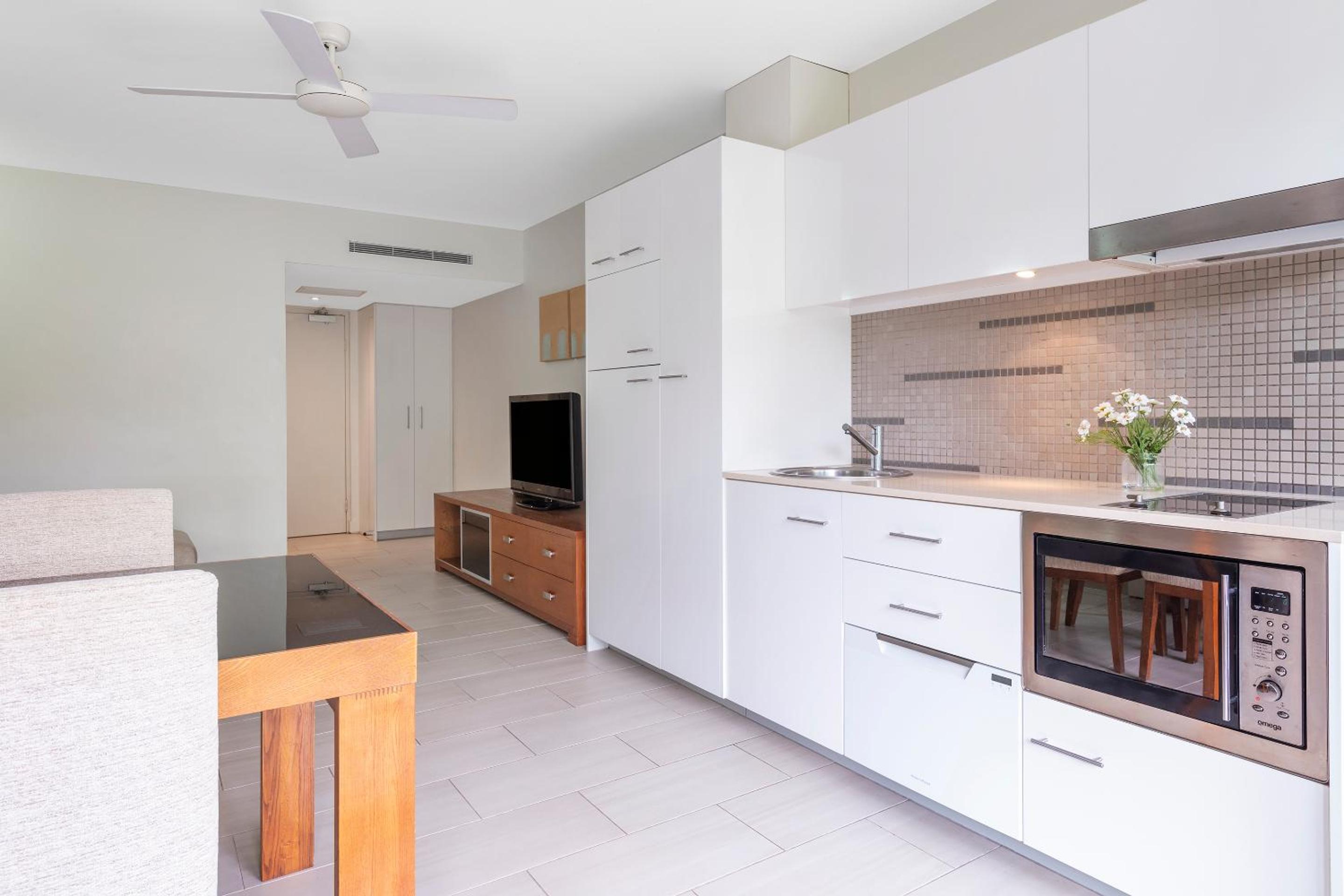 Two-Bedroom Family Apartment - Photo 3