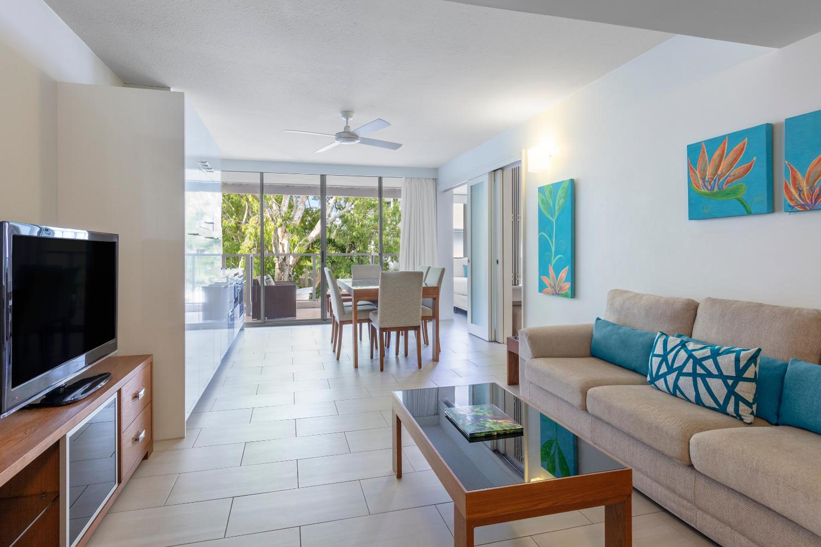 Three-Bedroom Family Apartment photo 2