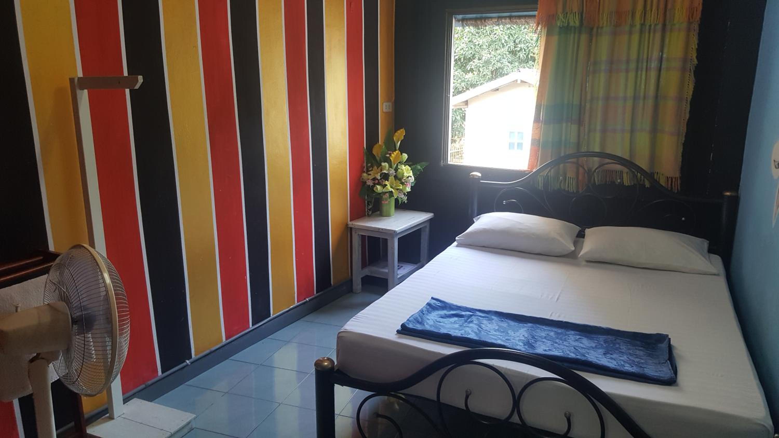 Standard Double Room with Fan - Photo 1