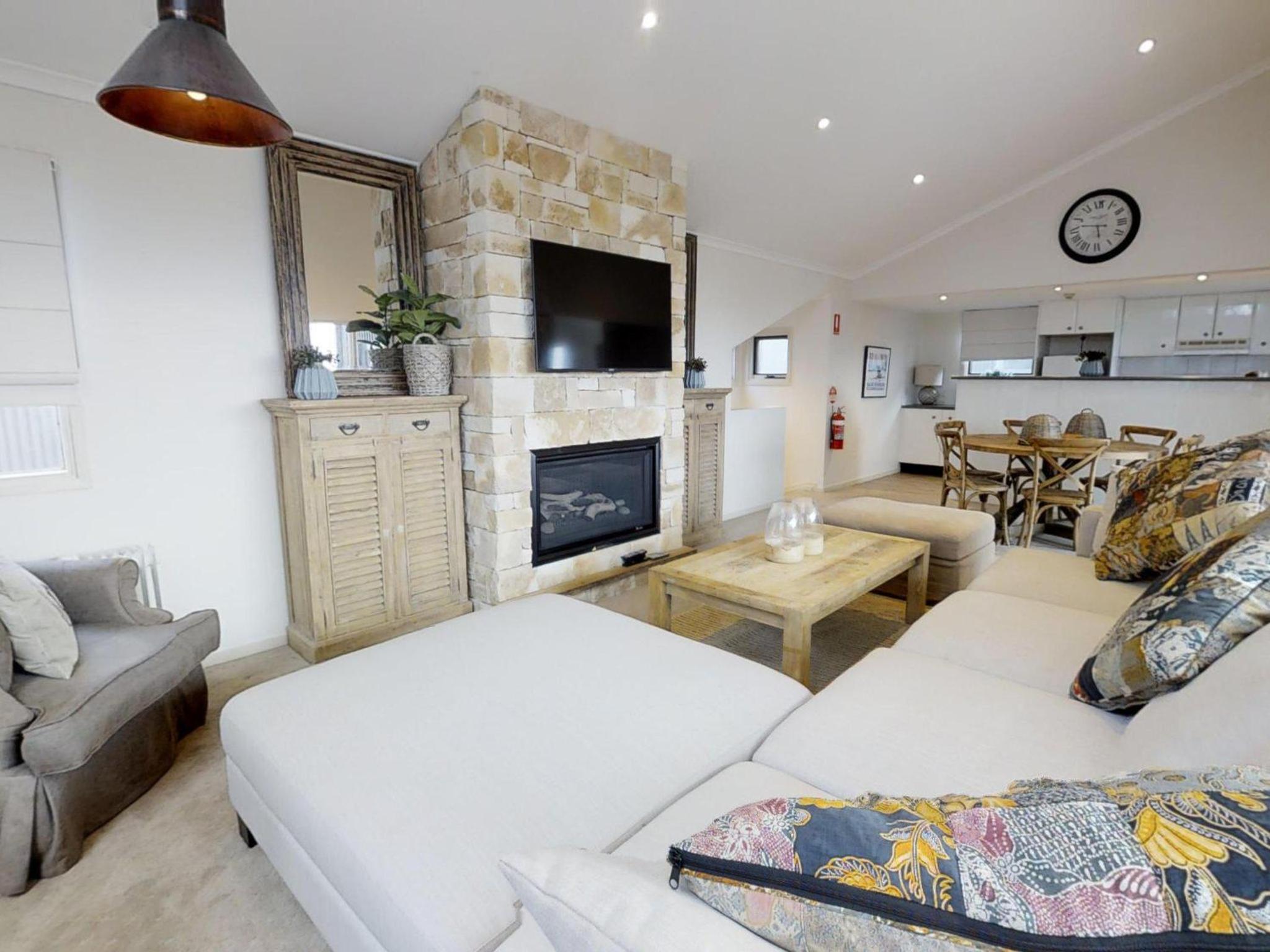 Apartment - Split Level photo 1