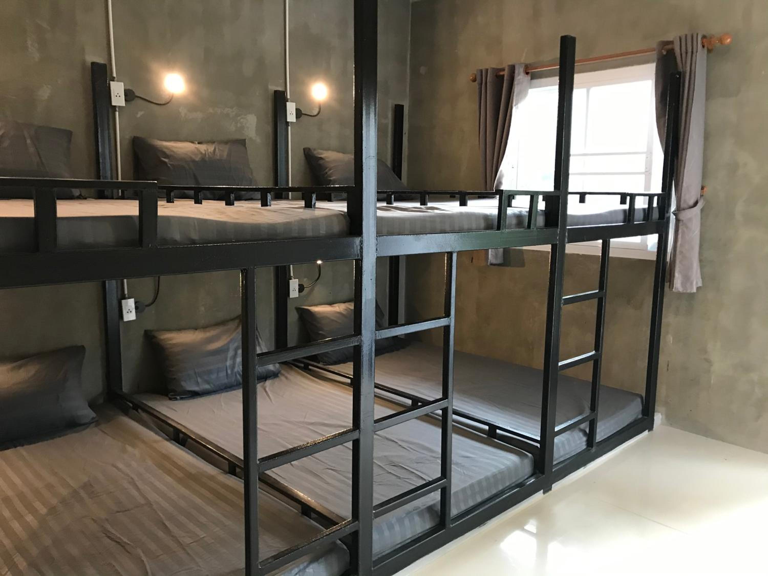 4-Bed Mixed Dormitory Room photo 3