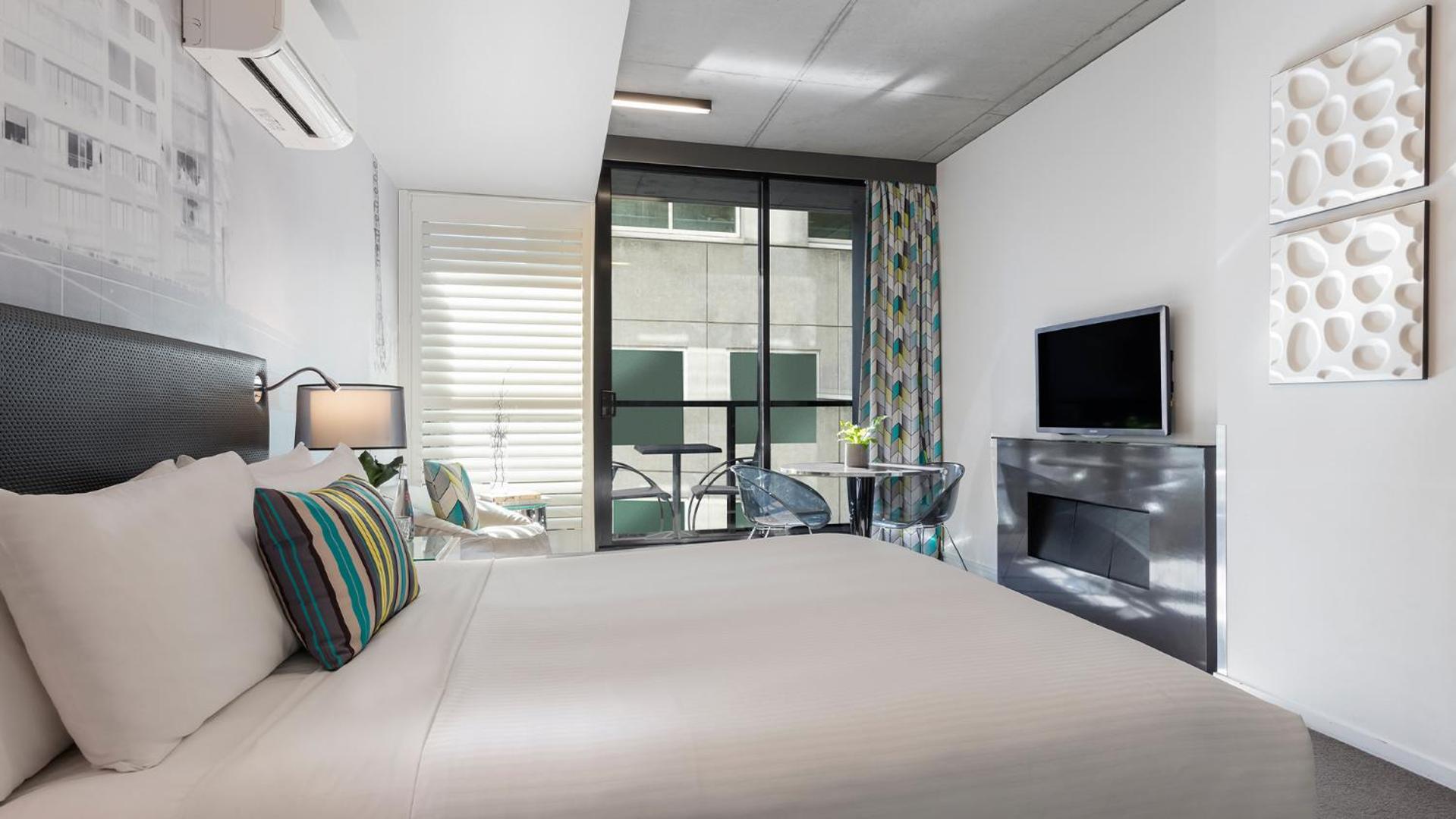 Studio Apartment with Balcony