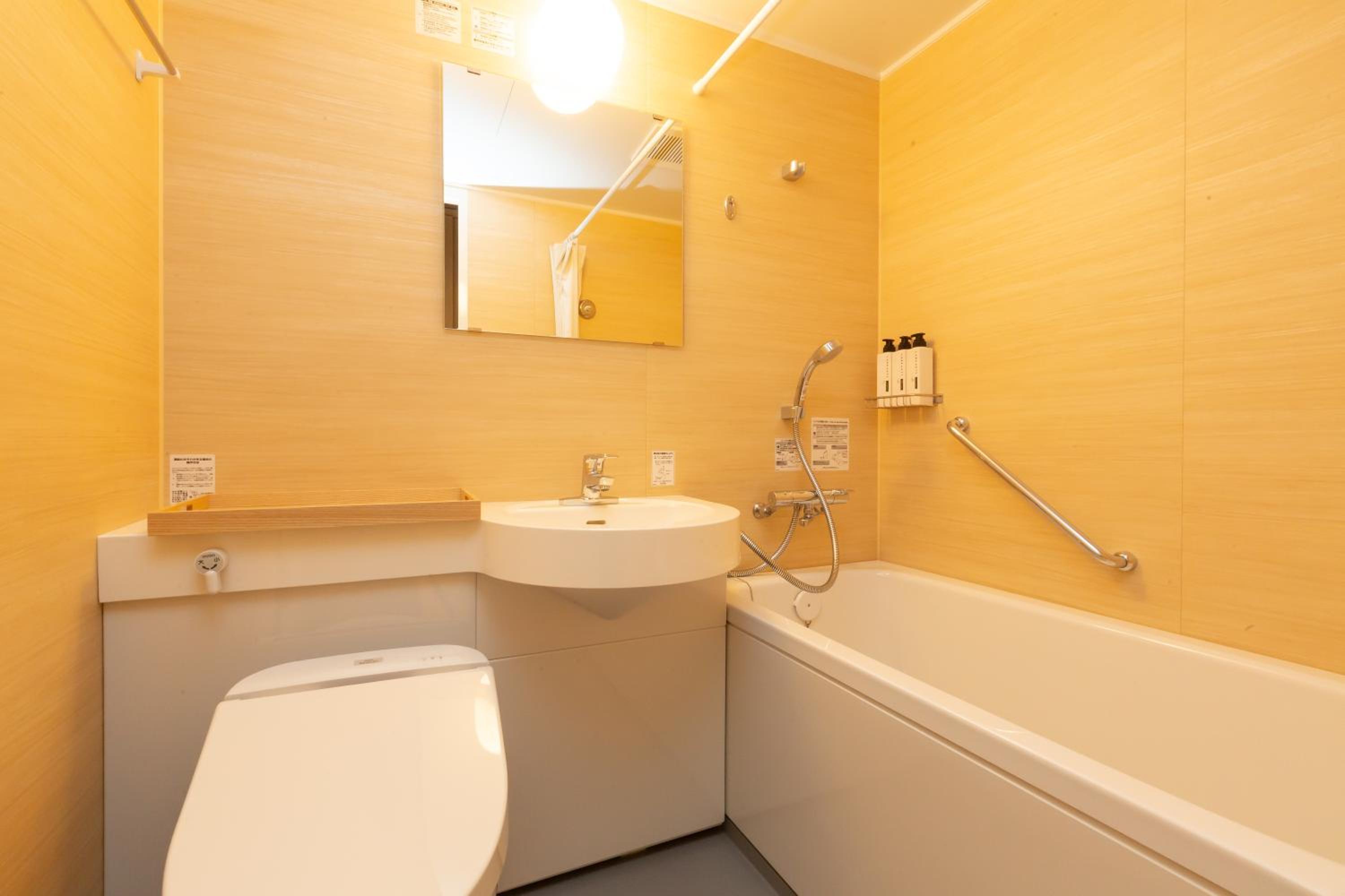 Hollywood Twin Room - East Building - Photo 2