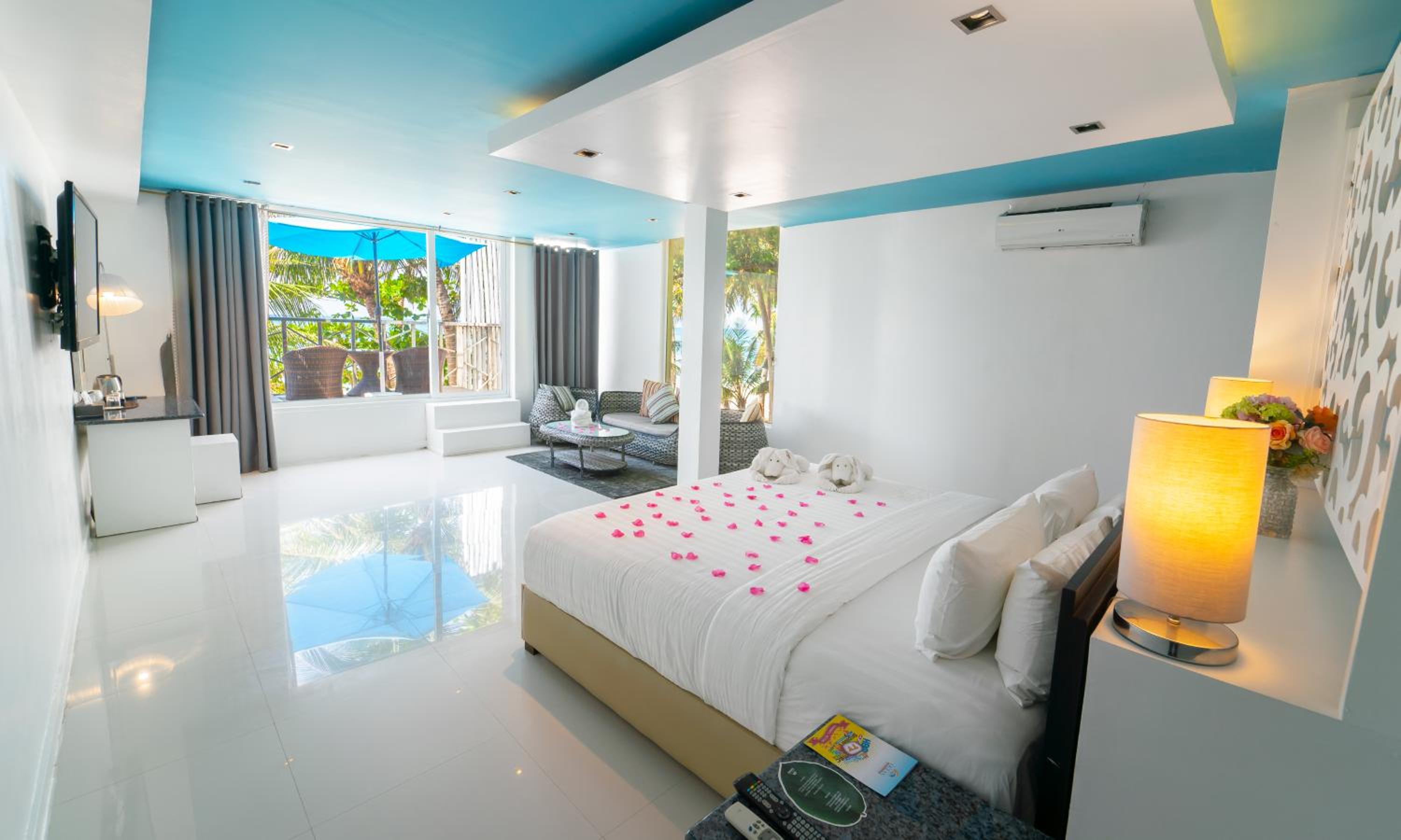 Diamond Suite Room - Photo 12