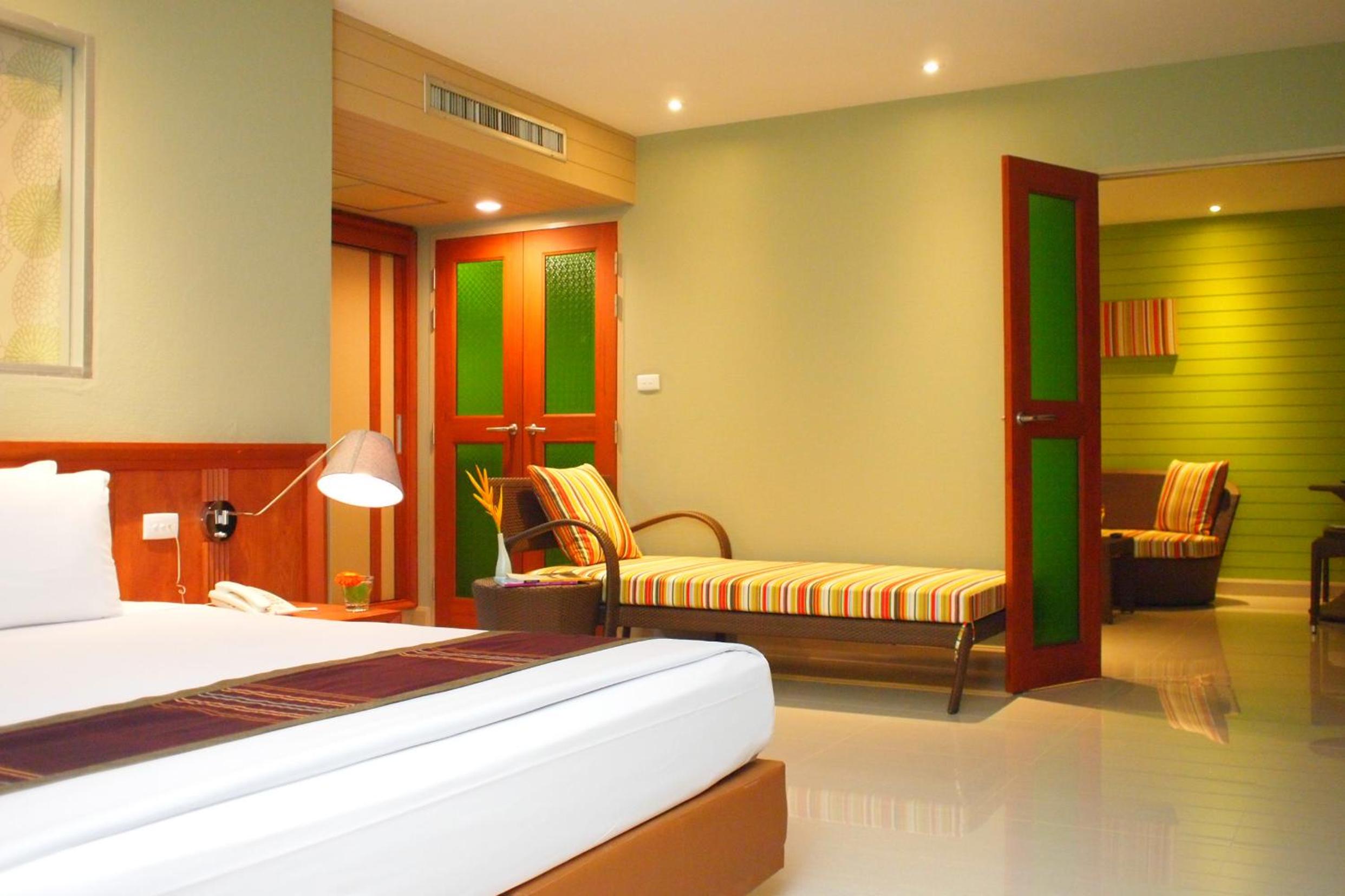 One-Bedroom Suite - Photo 10