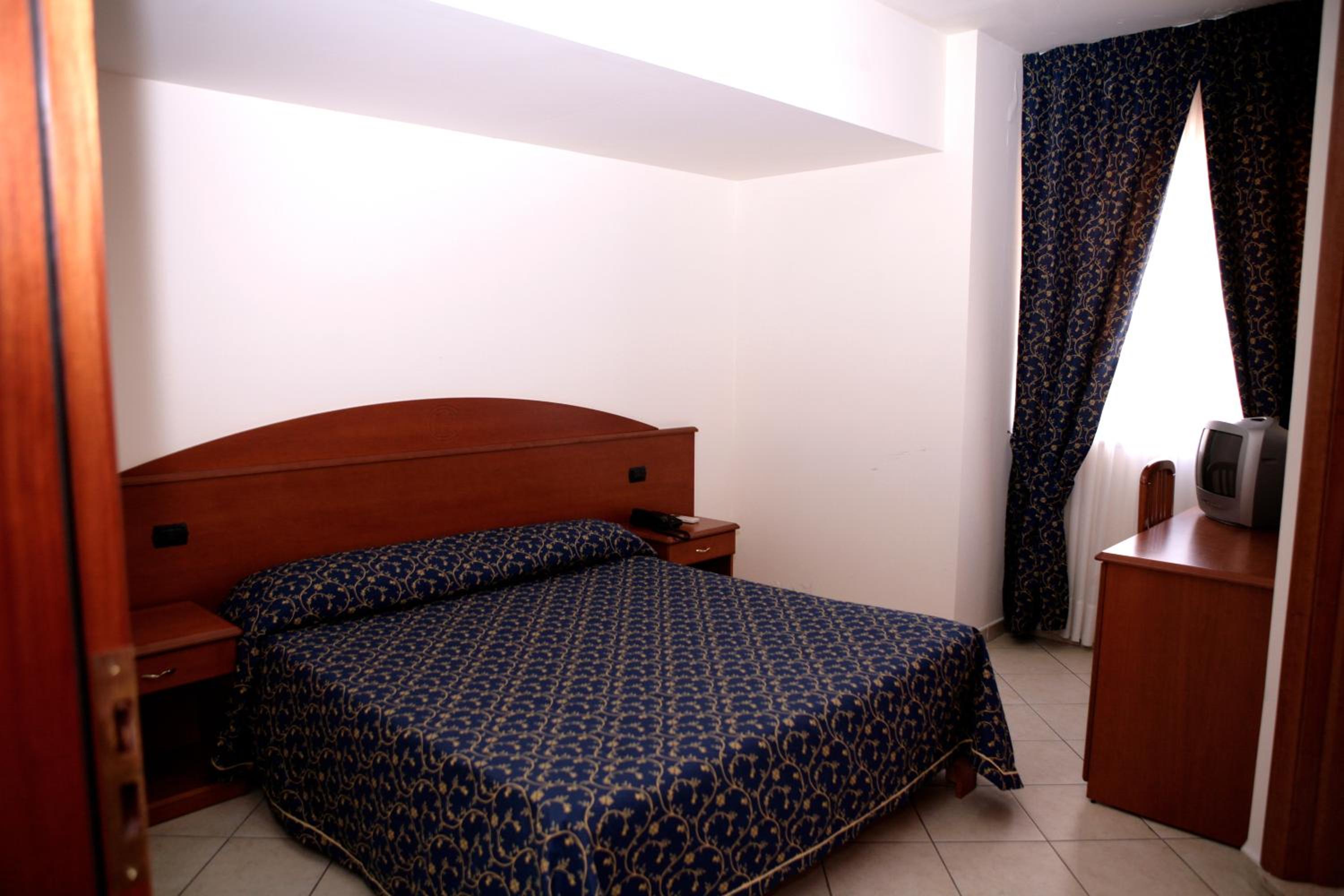 Double or Twin Room photo 1