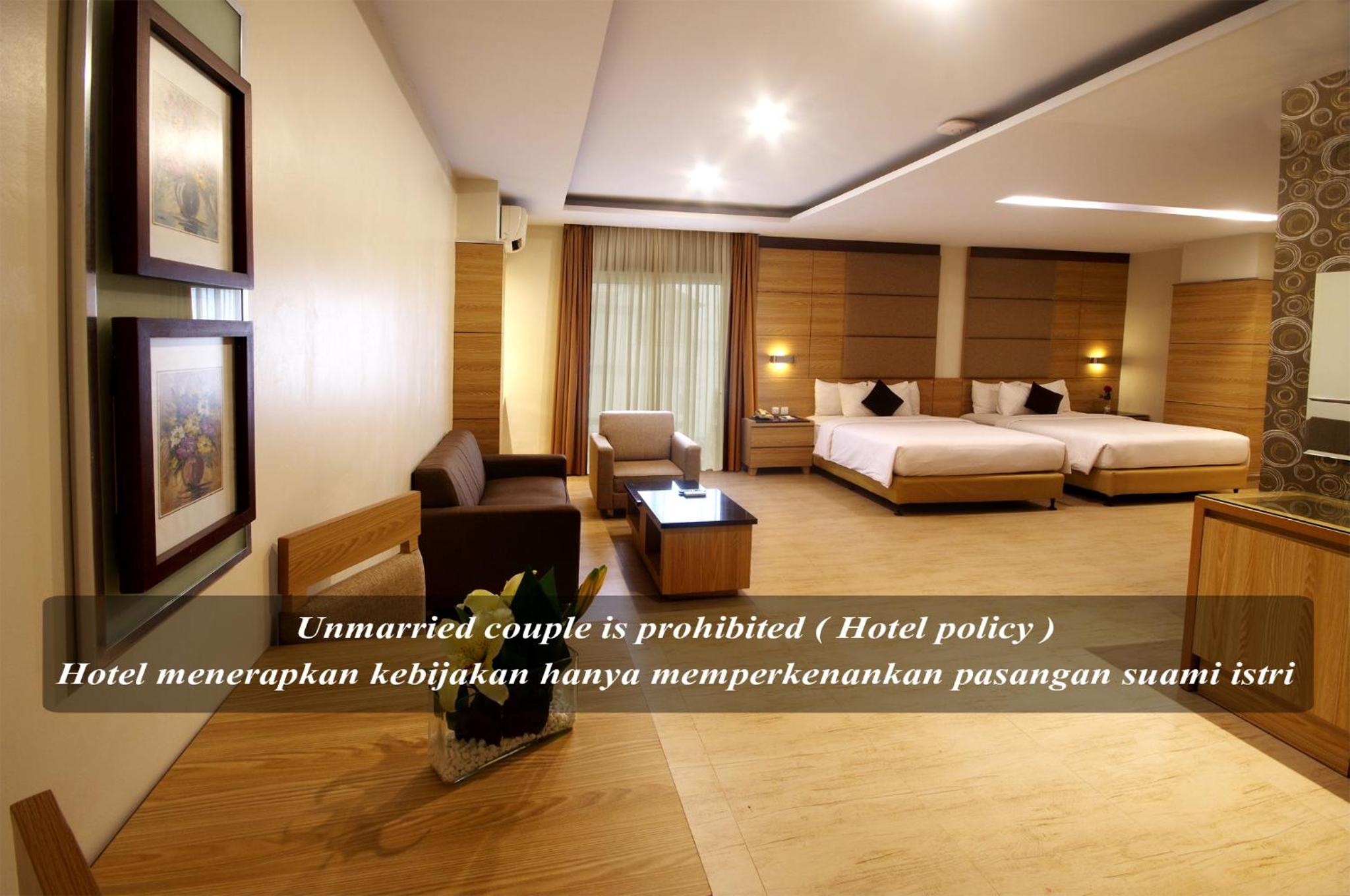 Family Room - Photo 4