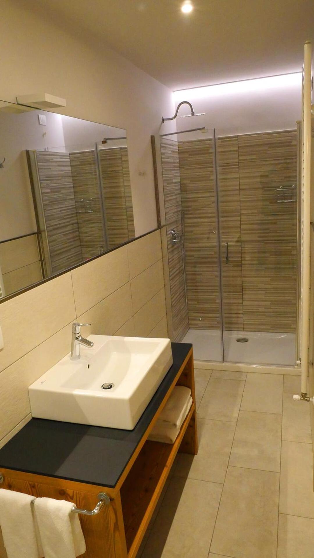 Superior Triple Room - Photo 4
