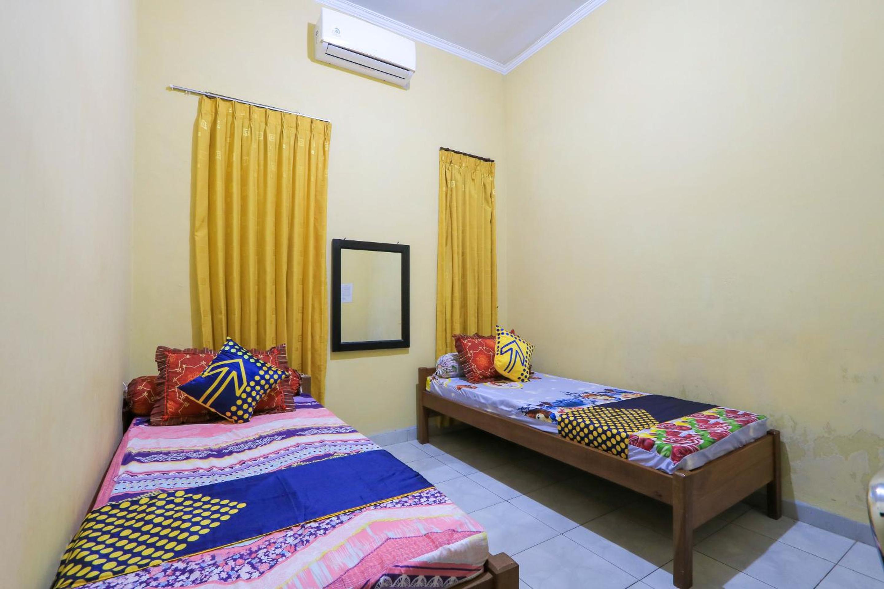 Small Twin Room photo 3