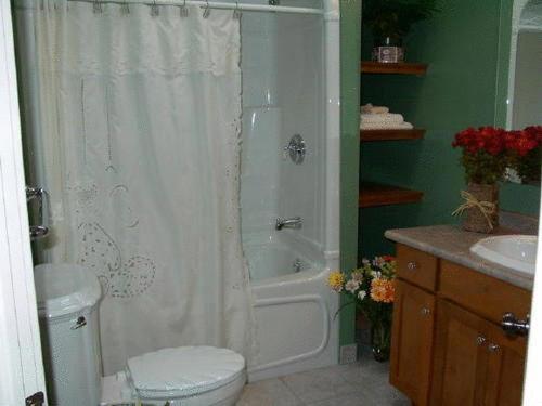 Queen Room photo 3