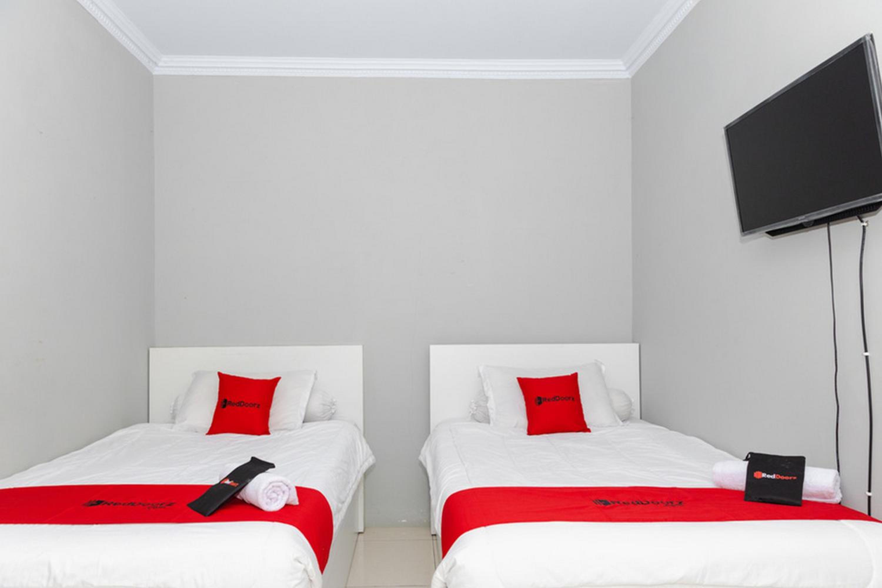 Twin Room - Photo 4