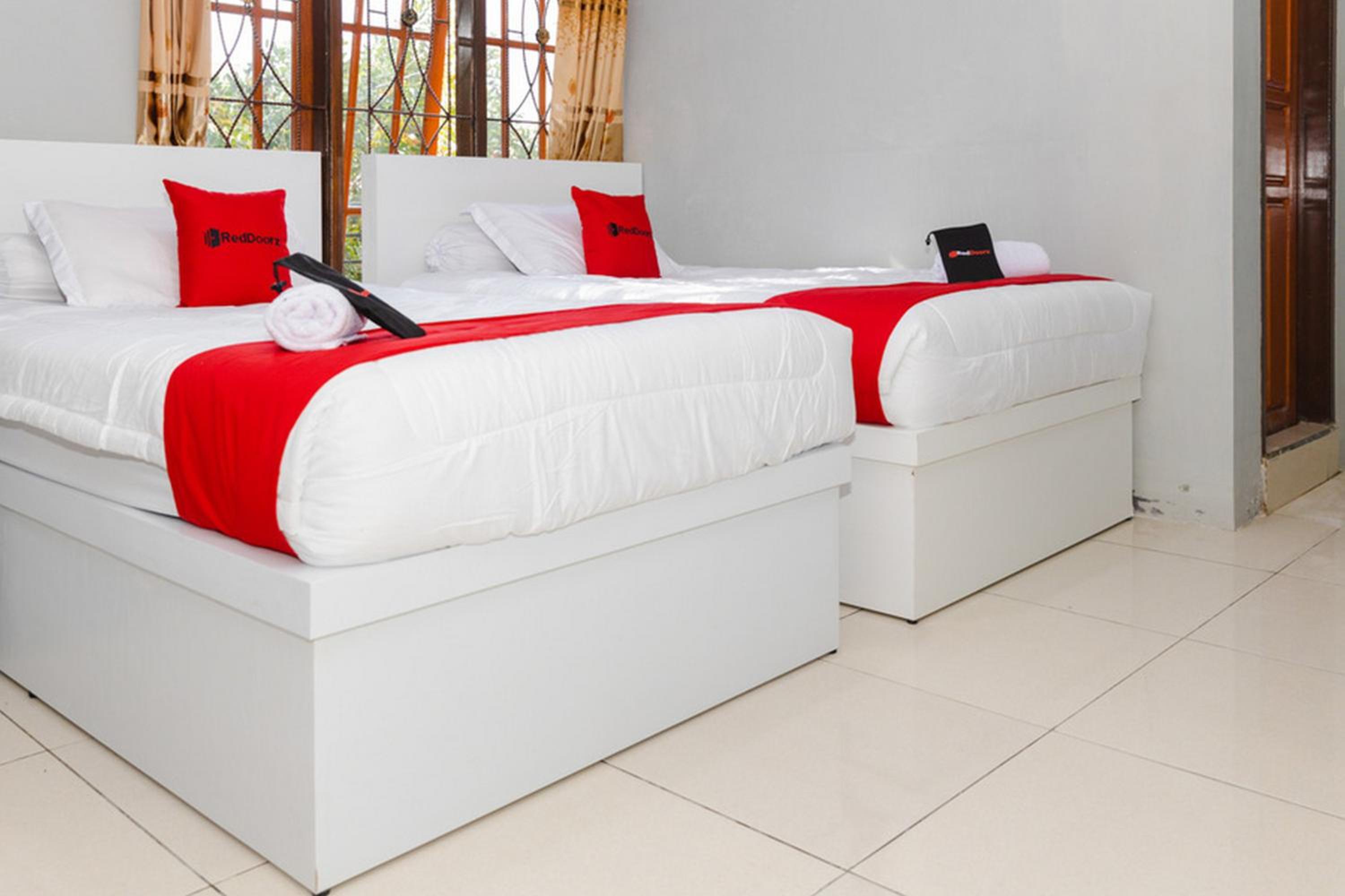 Twin Room - Photo 1