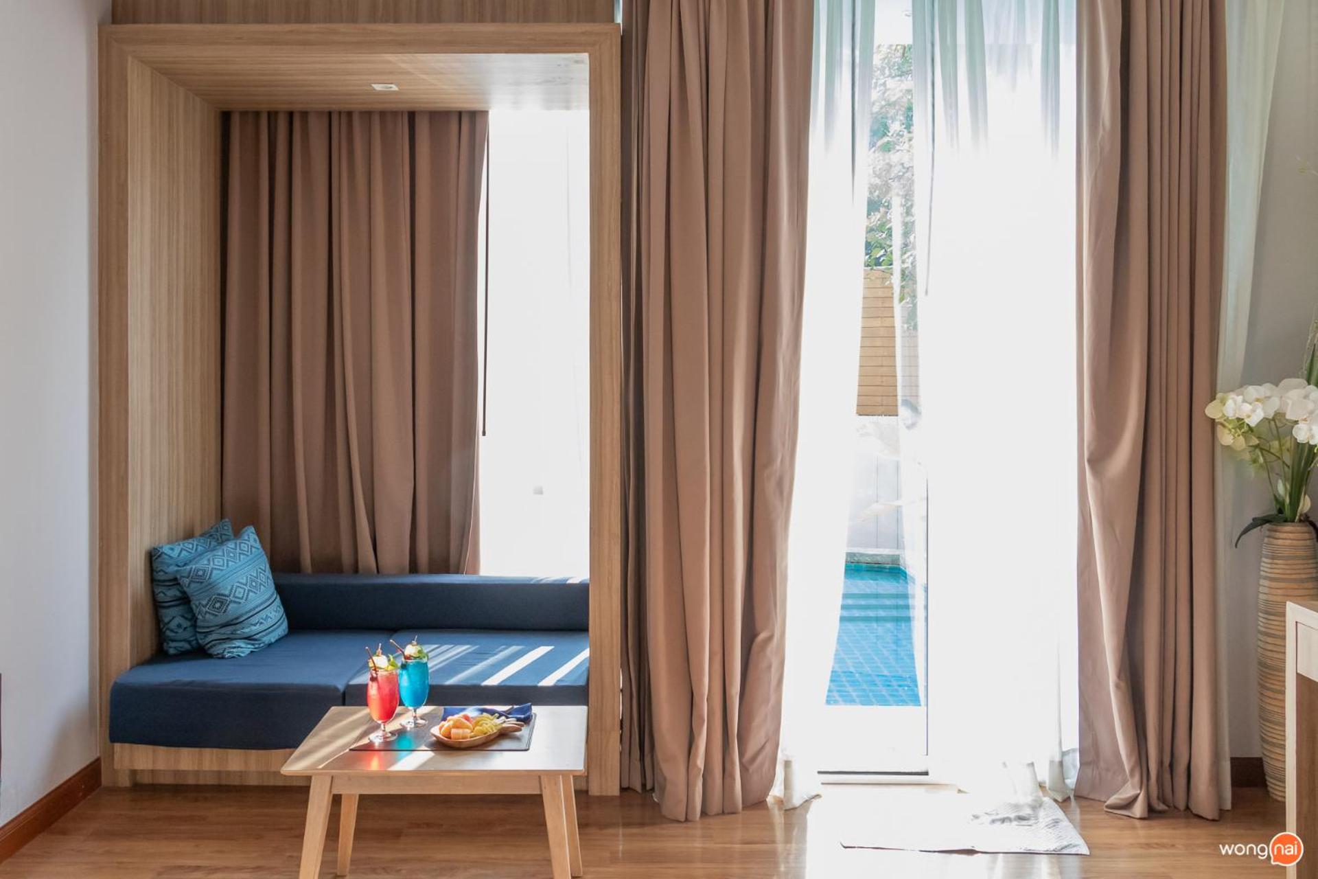 Deluxe Double Room with Pool Access - Photo 4