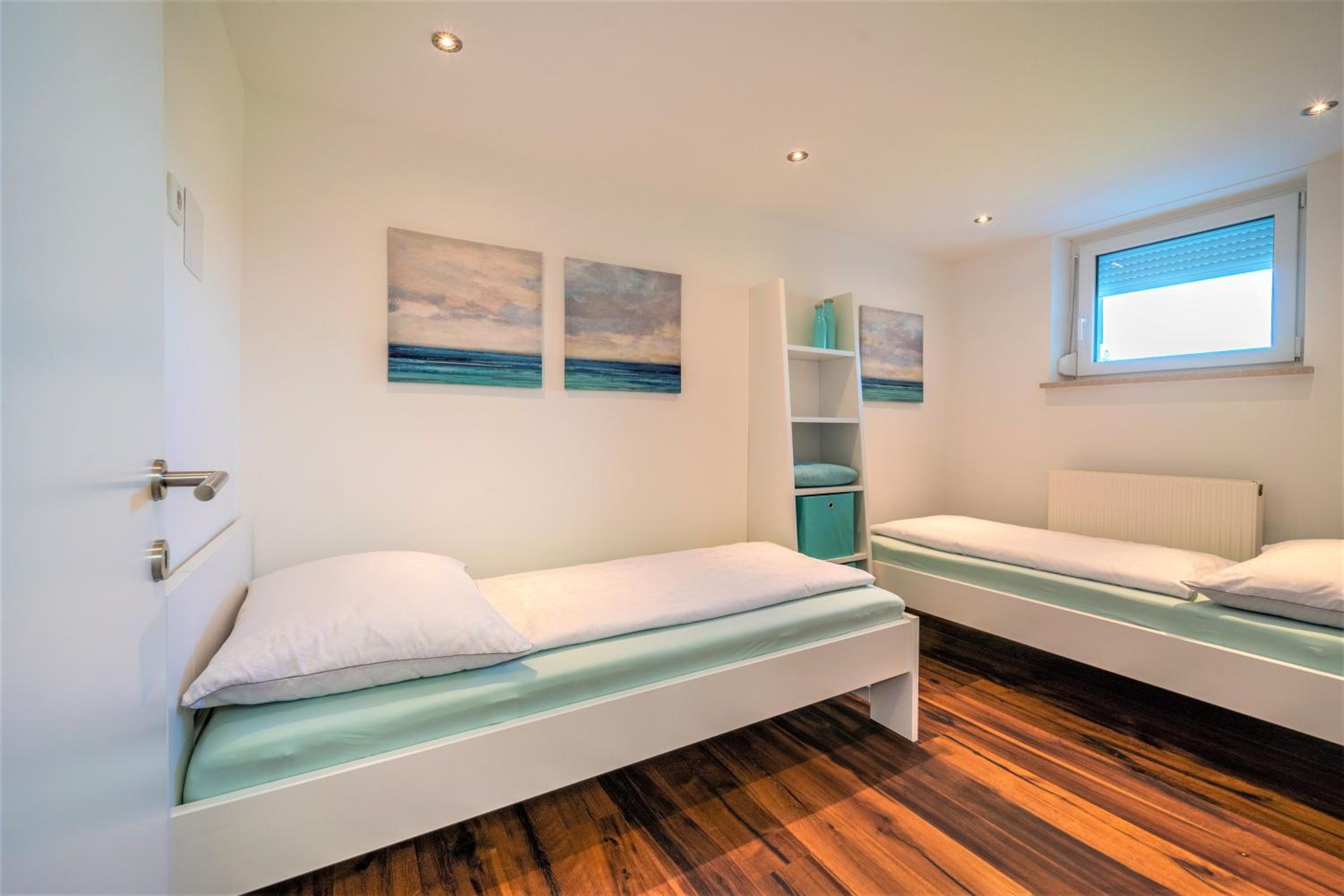 Two-Bedroom Apartment with Garden photo 1
