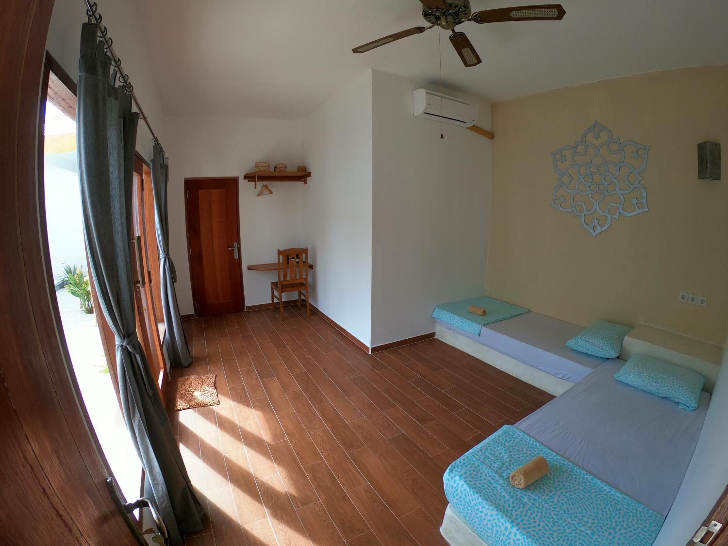 Three-Bedroom Villa - Photo 11