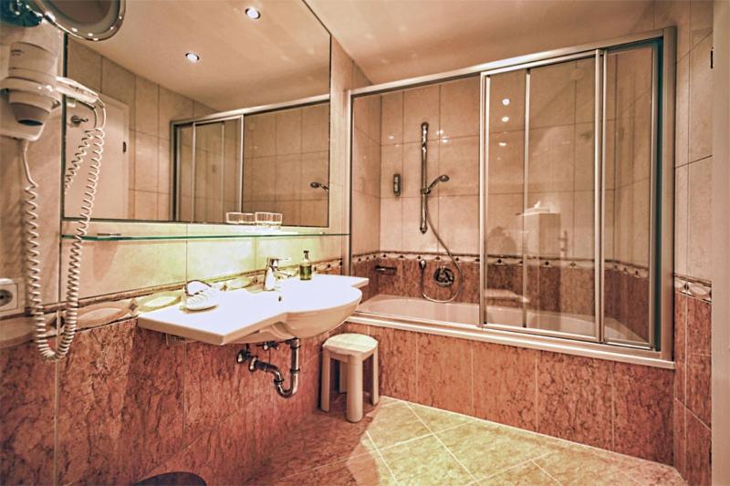 Junior Suite with Terrace - Photo 5