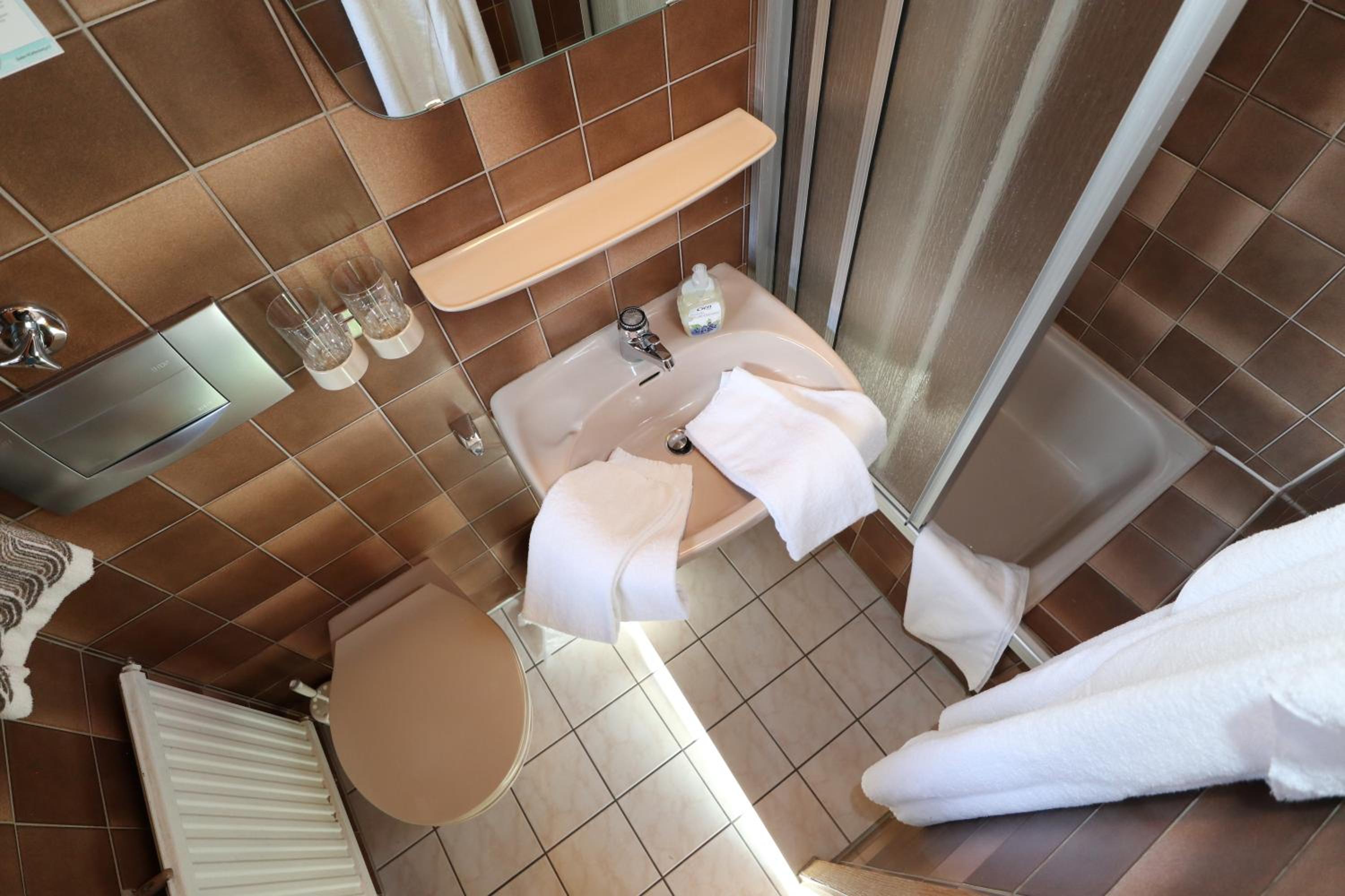 Single Room photo 2