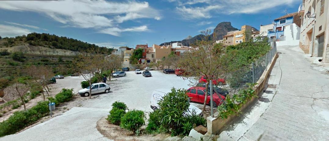 Apartment with Mountain View - Photo 9