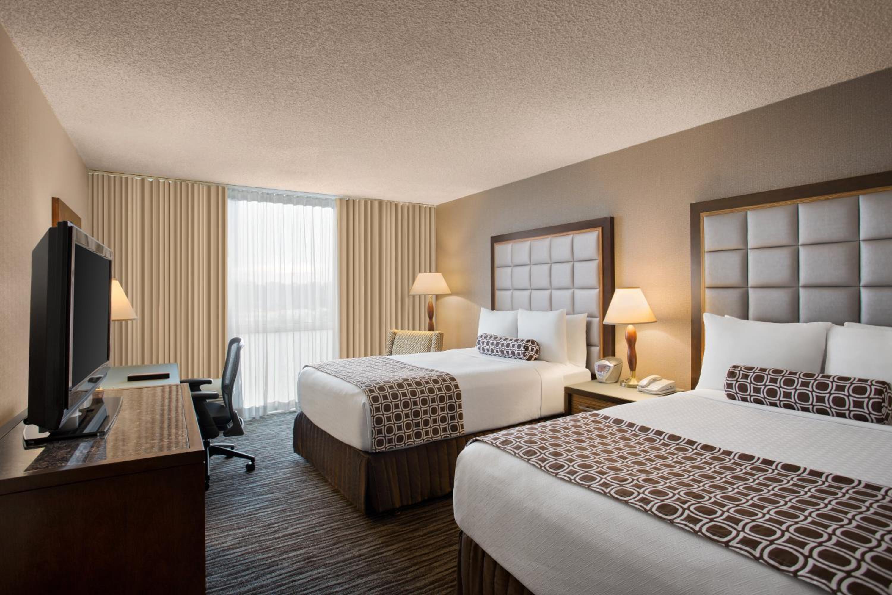 Double Room with Two Double Beds - Photo 1