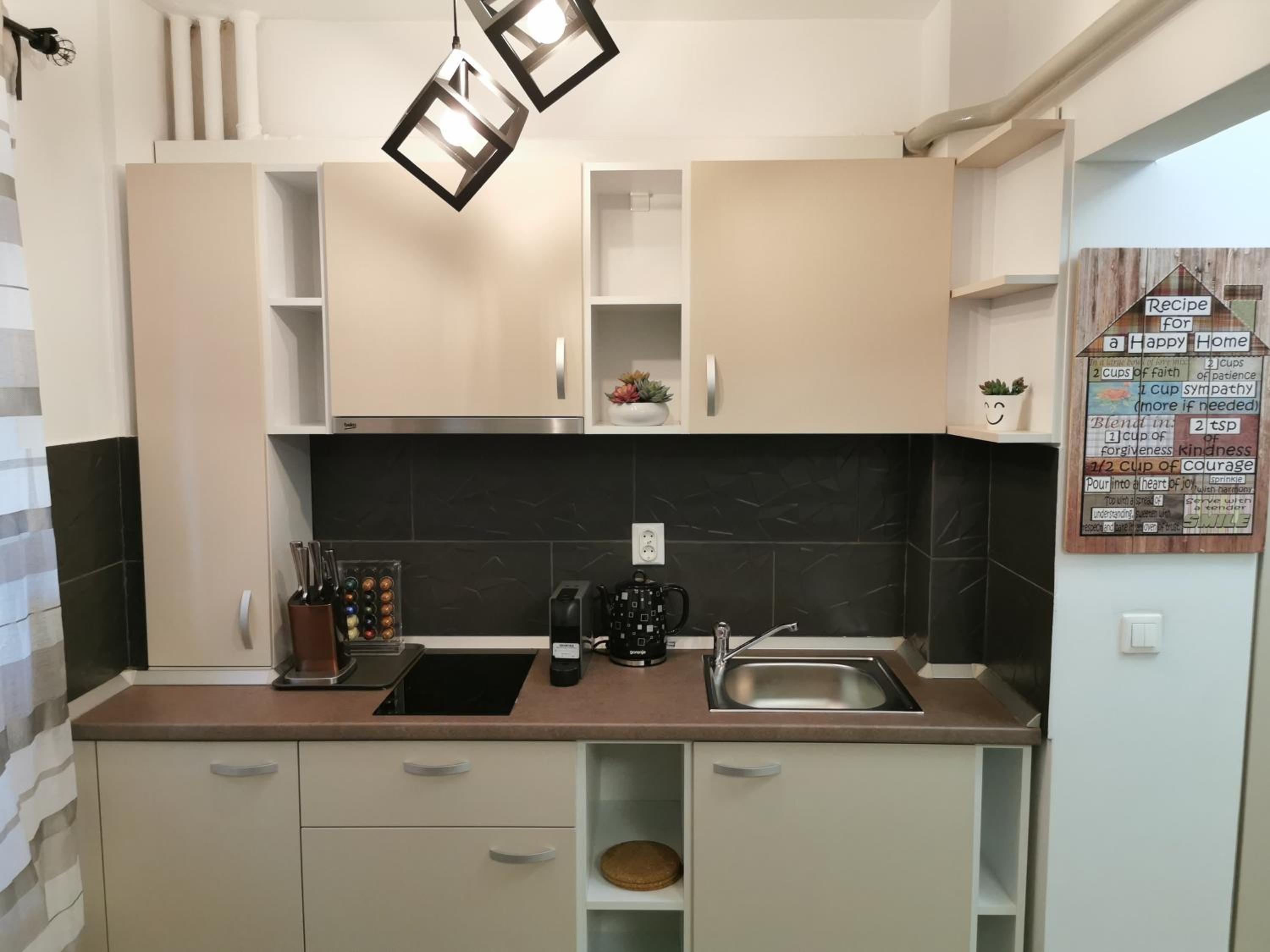 One-Bedroom Apartment - Photo 14