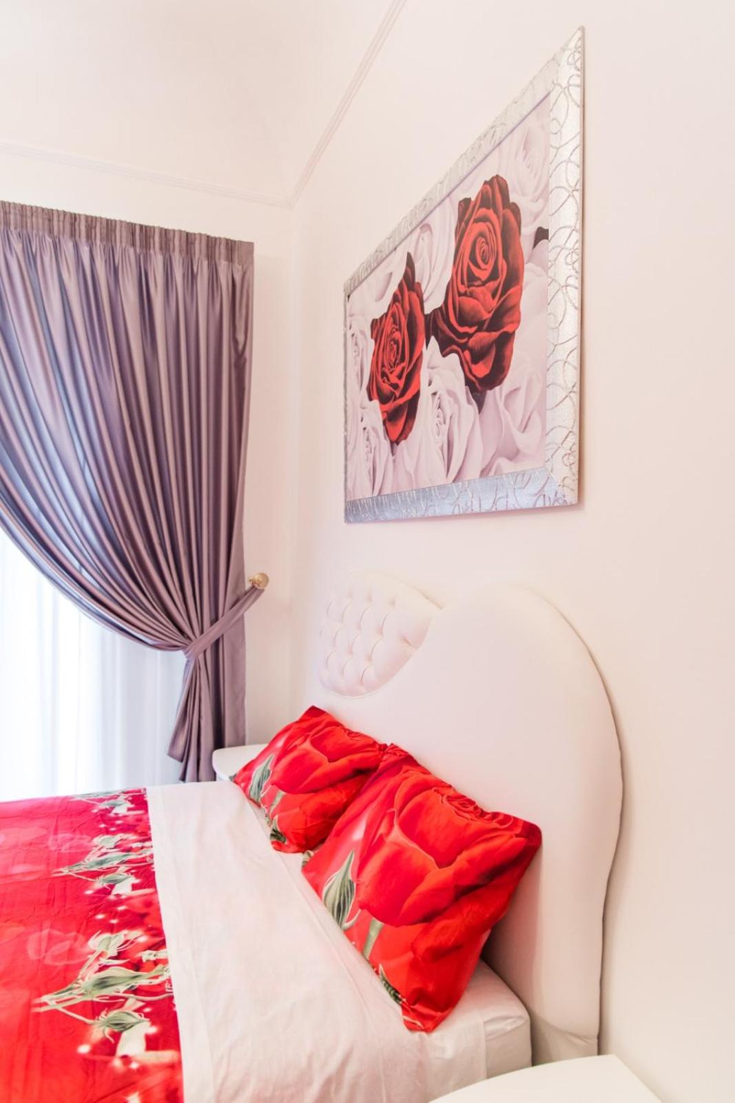 Standard Triple Room with Balcony - Photo 3