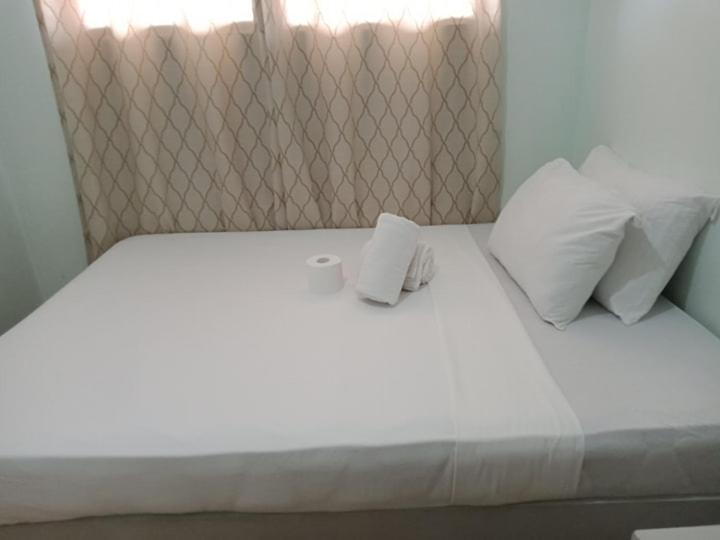 Apartment with Balcony - Photo 2