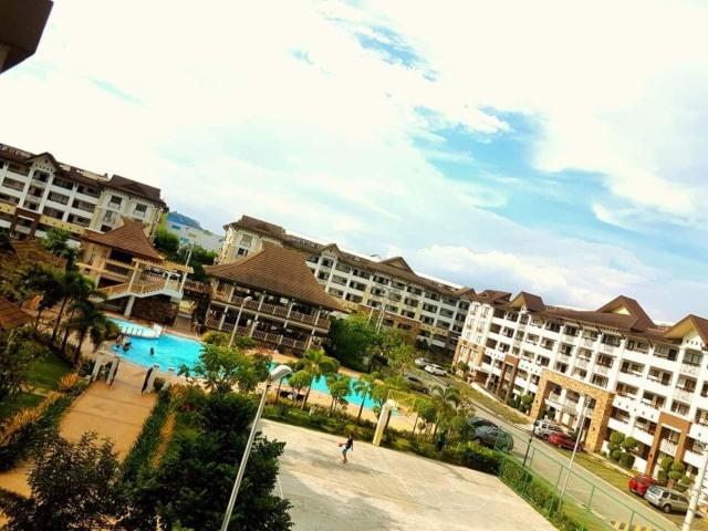 Apartment with Balcony - Photo 12