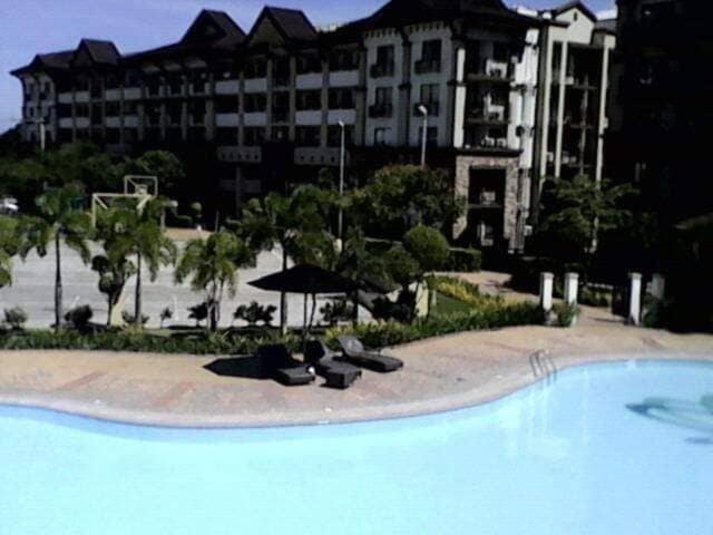 Apartment with Balcony - Photo 4