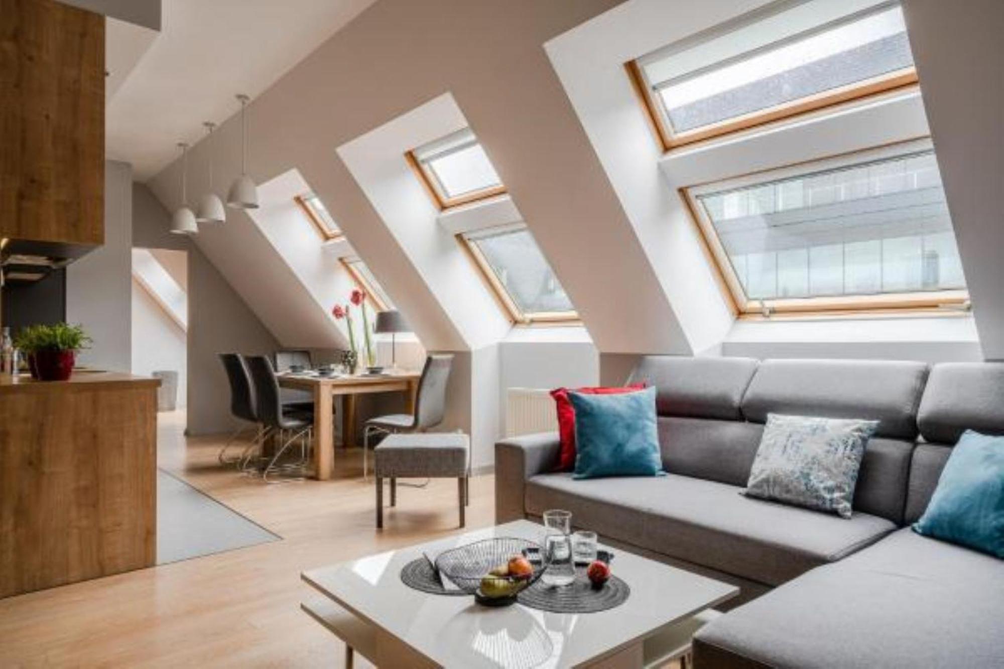 One-Bedroom Apartment - Wierzbowa 3 street - Photo 6