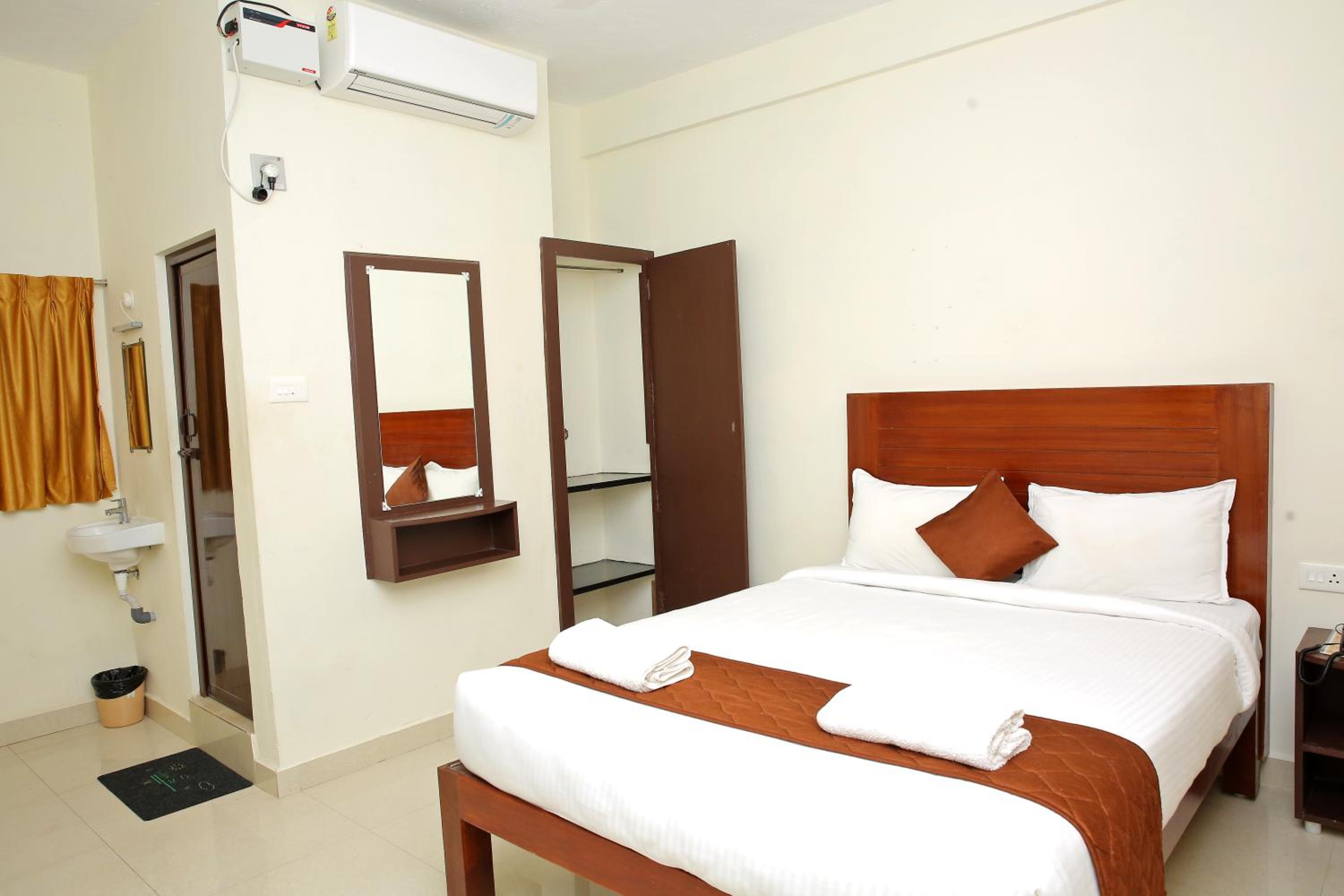 Deluxe Double Room - Photo 3