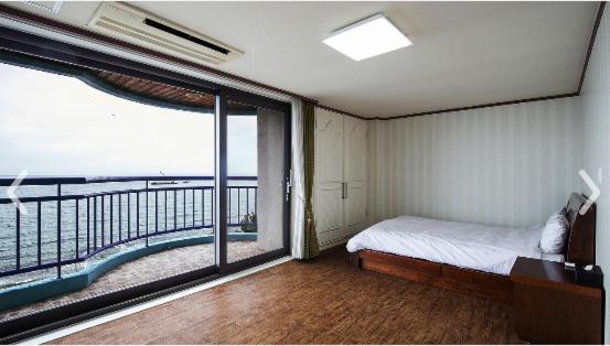 Family Room With Sea View
