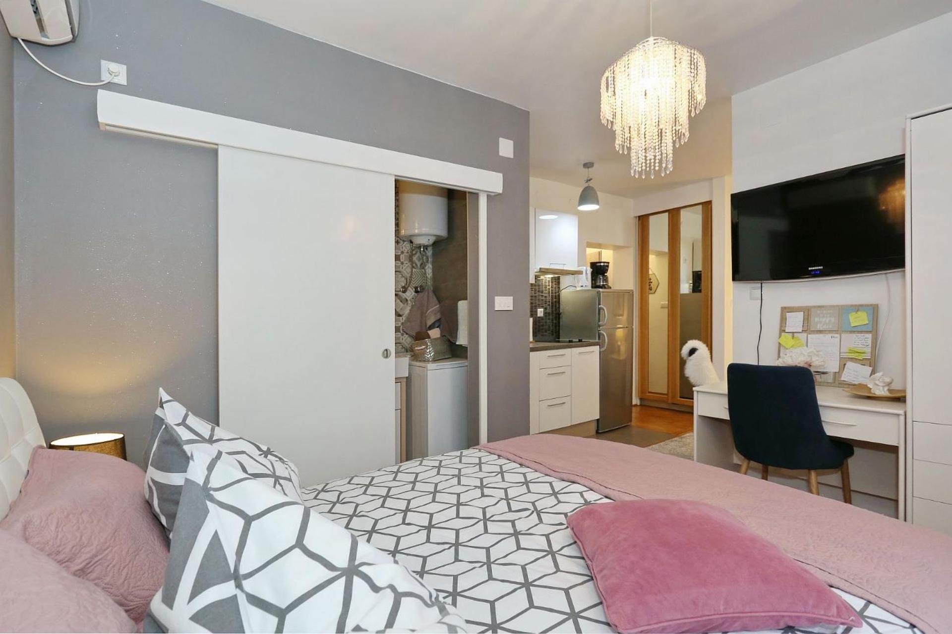 Apartment - Photo 20