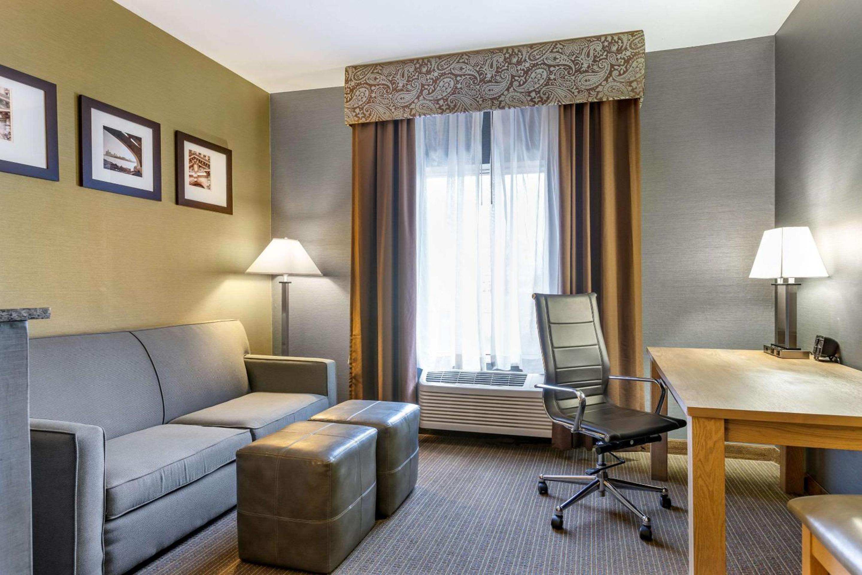King Suite - Photo 8