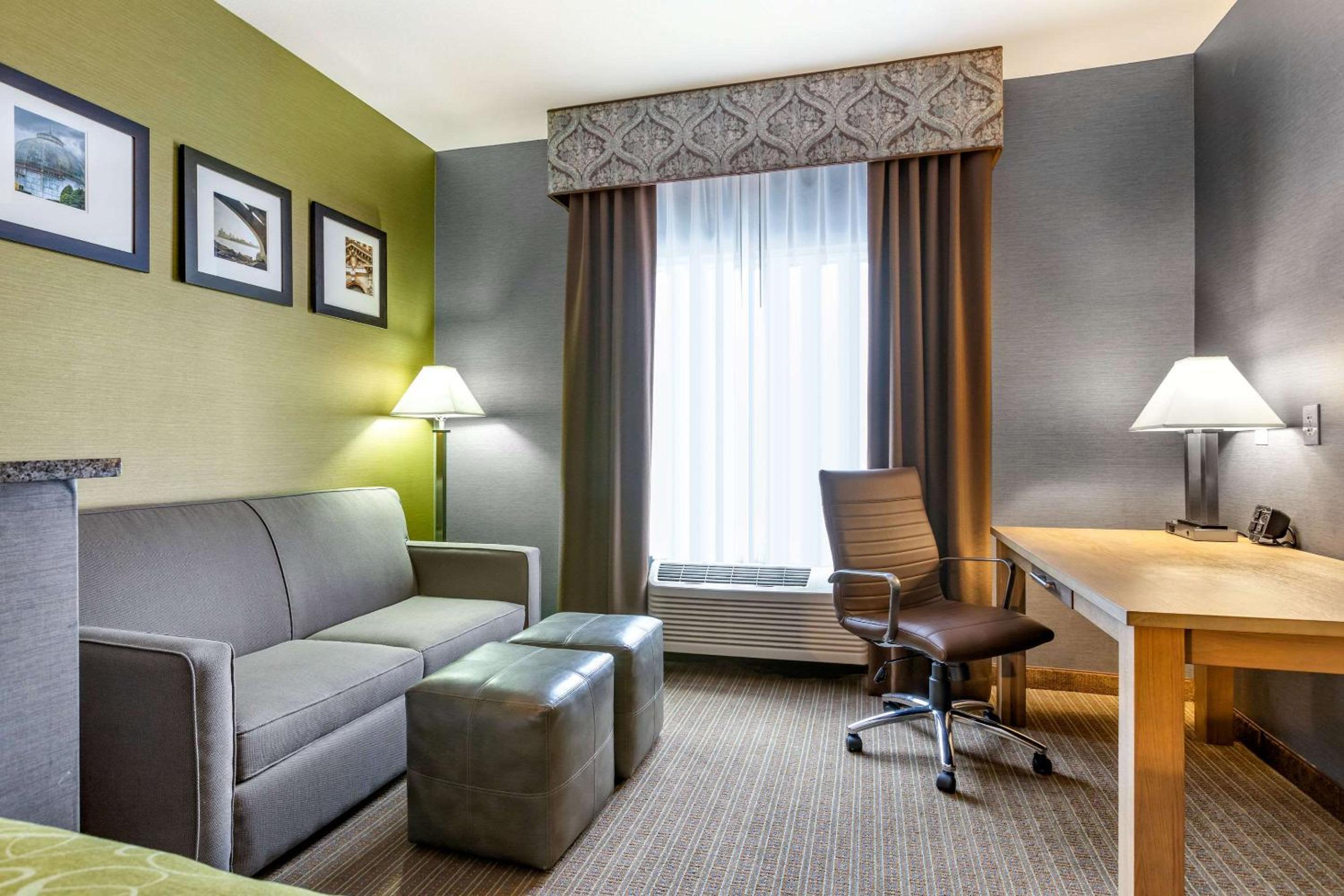 King Suite - Photo 2