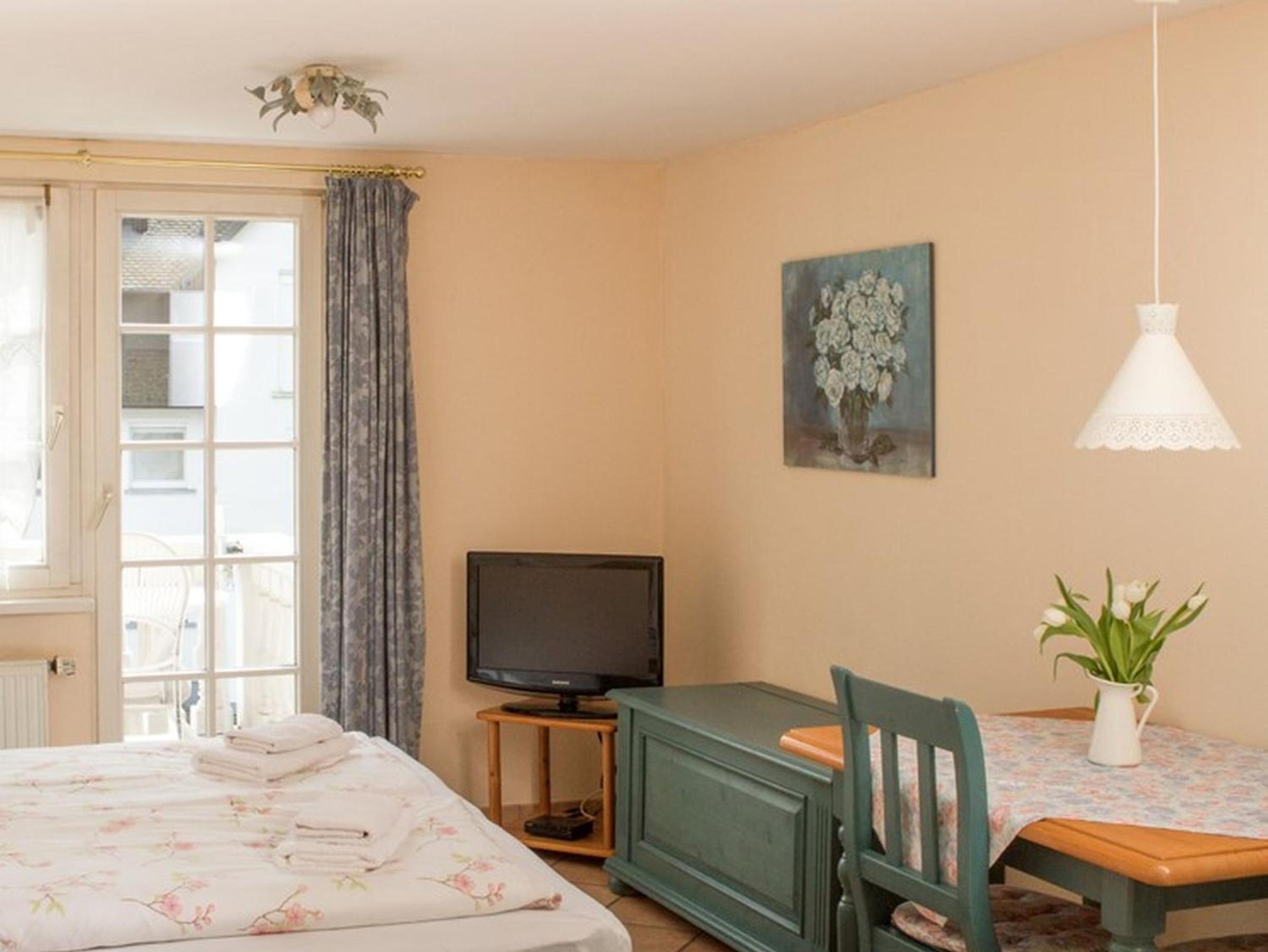 Studio Apartment photo 1