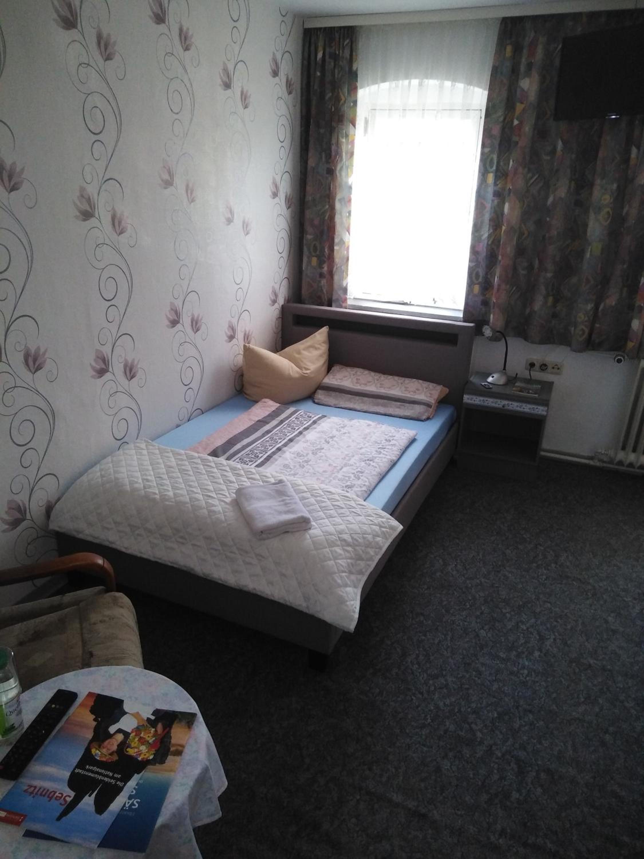 Single Room with Shower photo 2