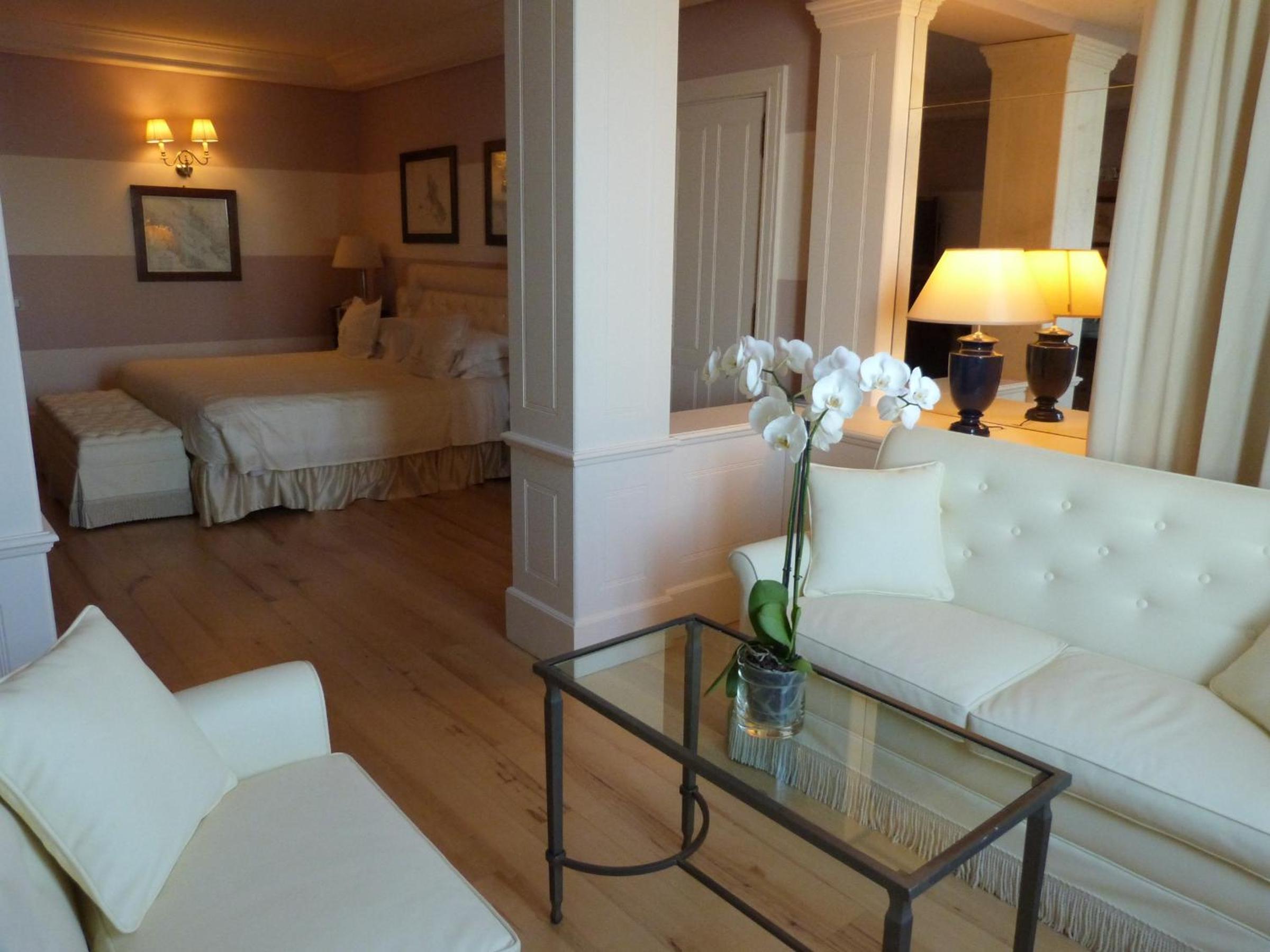 Junior Suite with Sea View - Photo 1