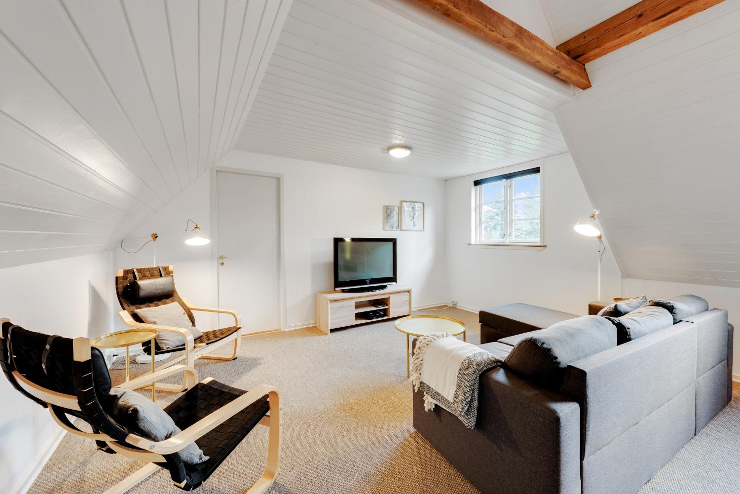 Three-Bedroom Apartment - Photo 33