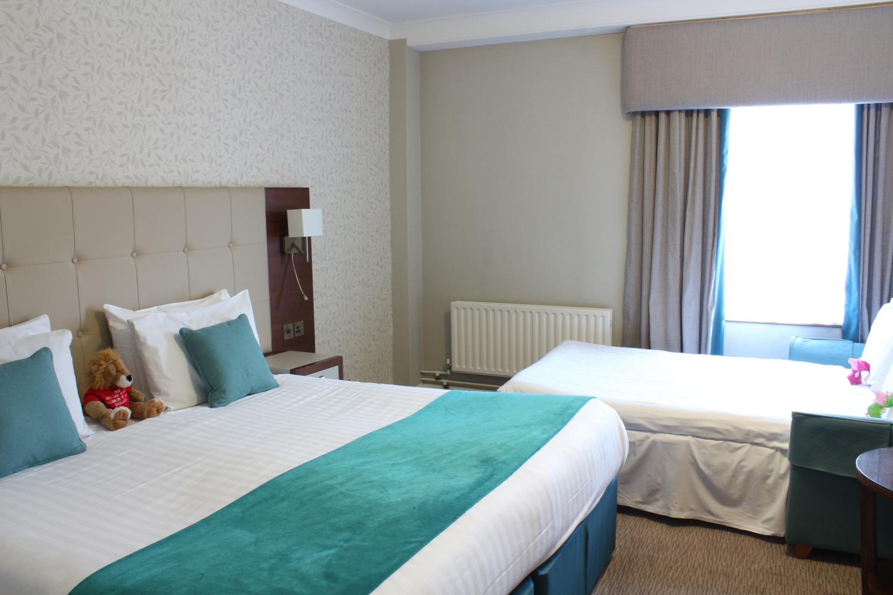 Family King Room - Non-Smoking - Photo 2