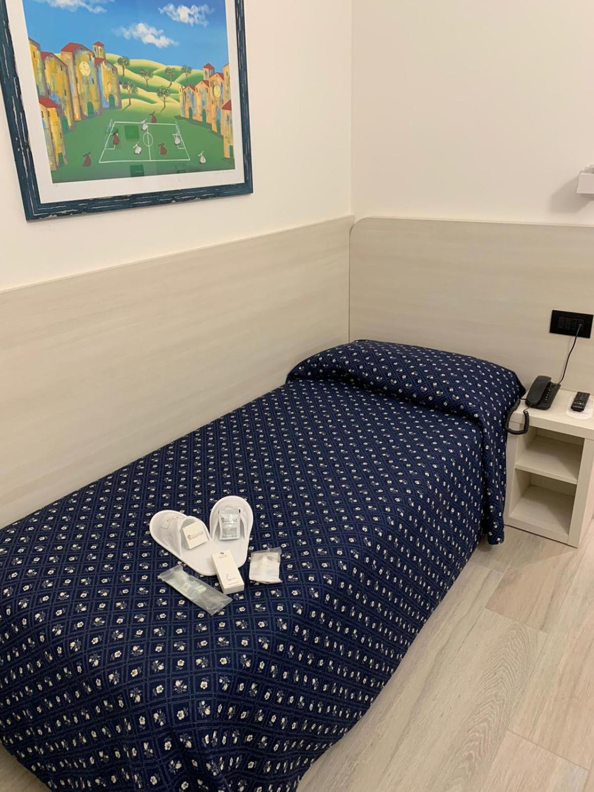 Single Room photo 1