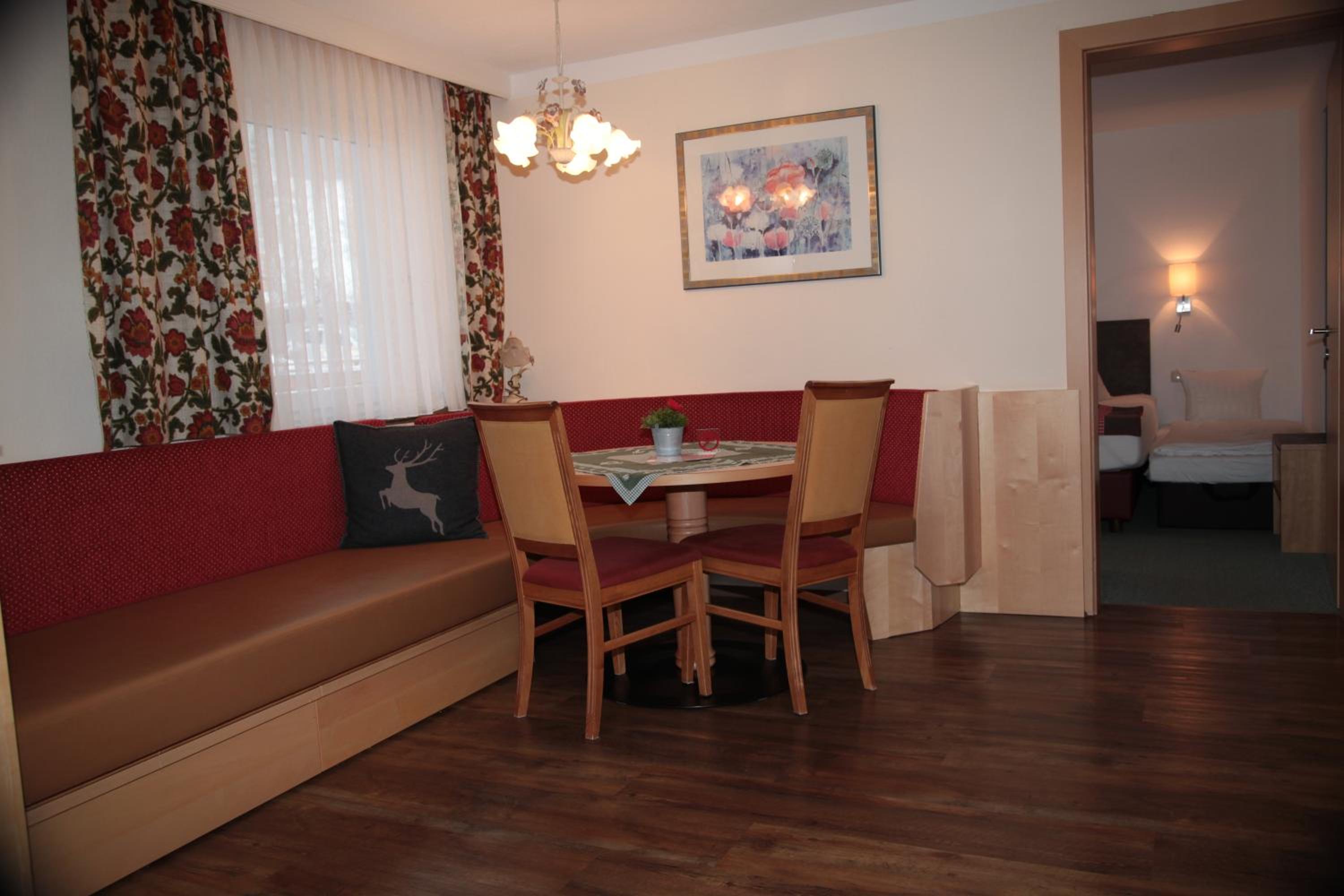 One-Bedroom Apartment photo 3