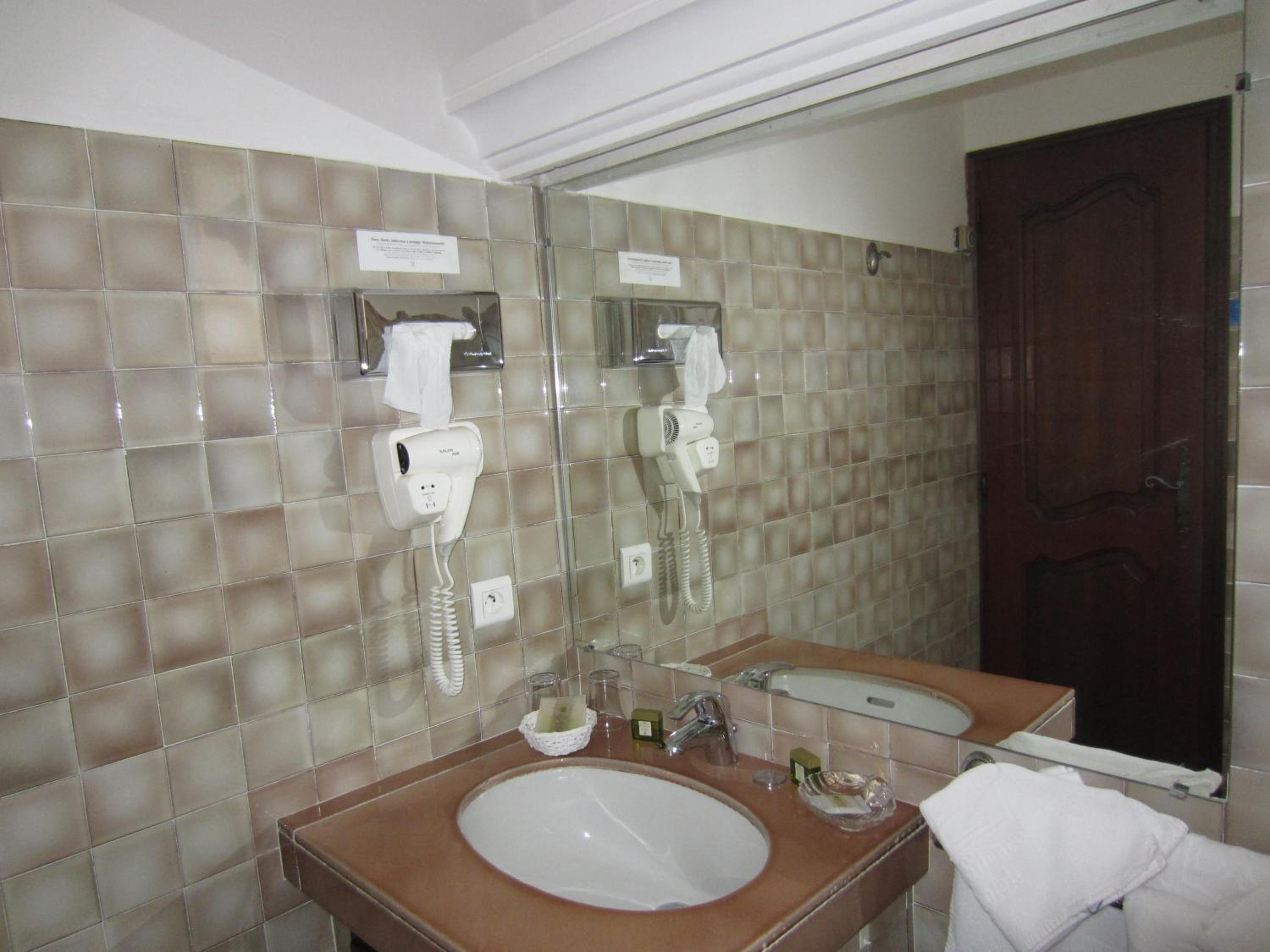 Superior Double or Twin Room with Terrace, Sea and Beach View photo 2