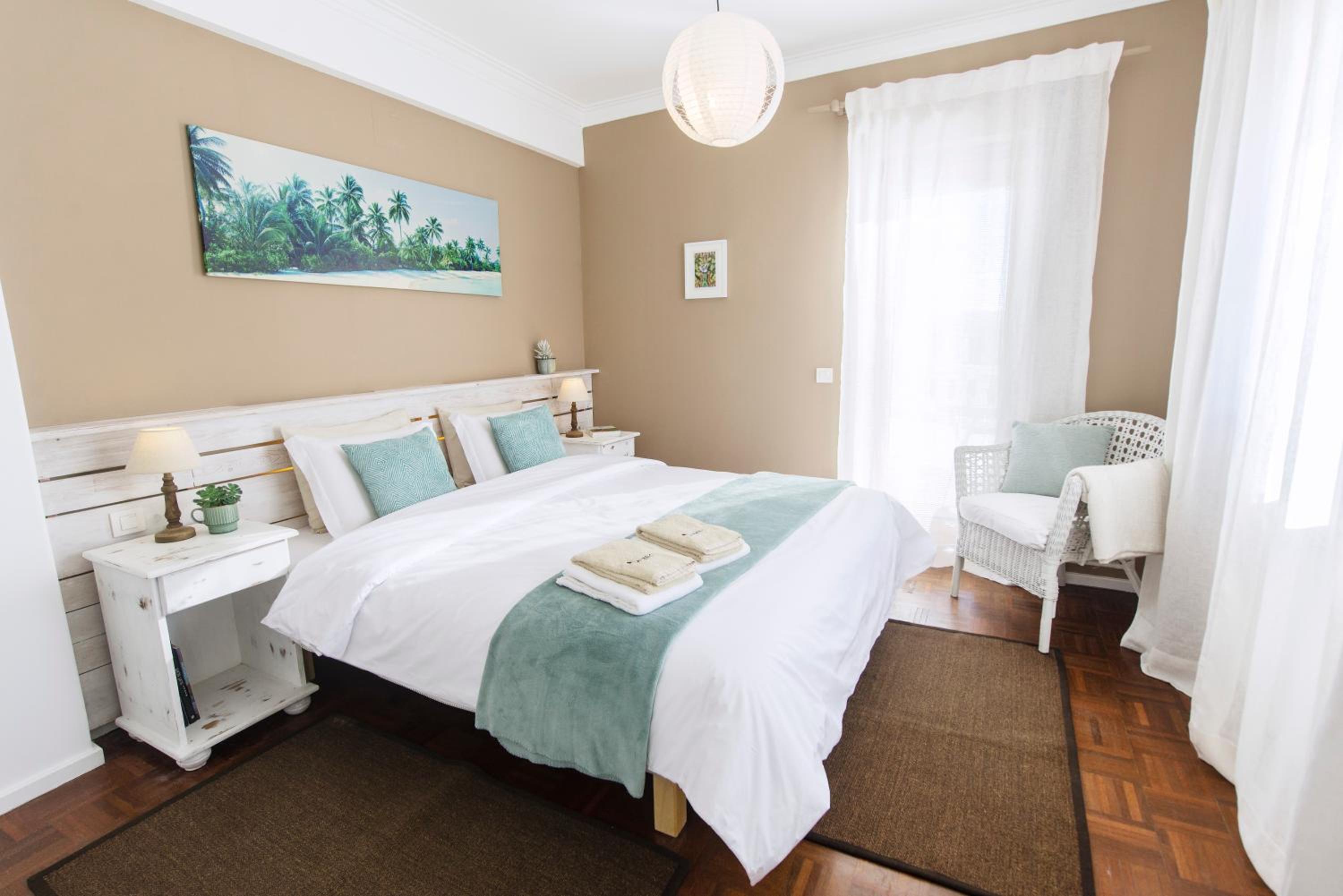 Double or Twin Room with Sea View and Shared Bathroom photo 3