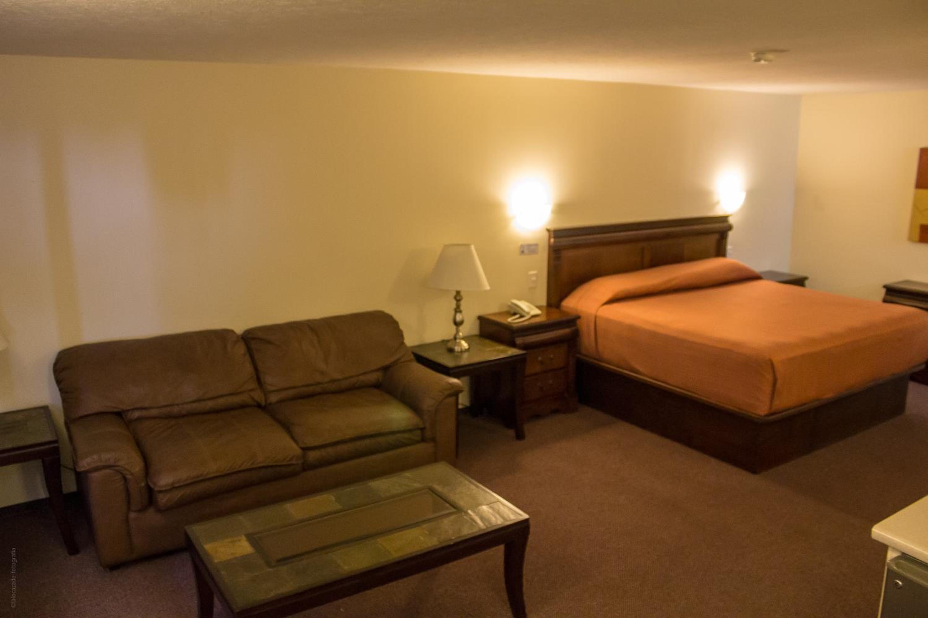 Superior King Suite - Photo 7