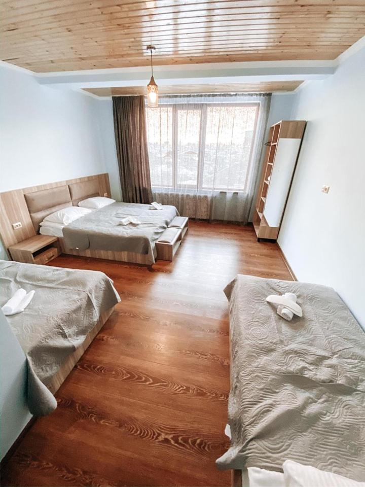 Quadruple Room with Mountain View