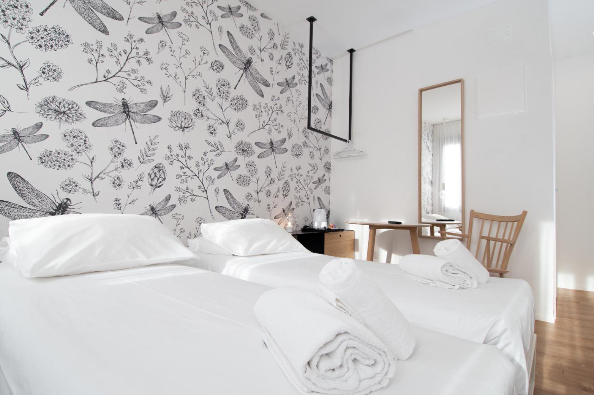 Double or Twin Room photo 3