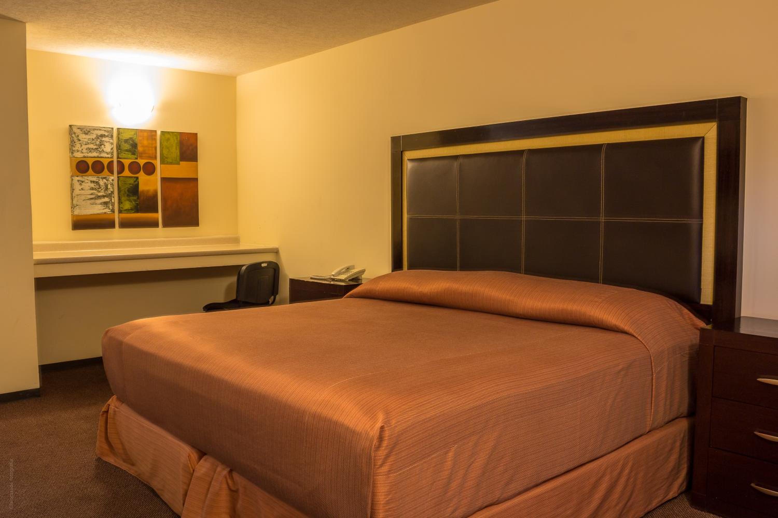 Superior King Room - Photo 8
