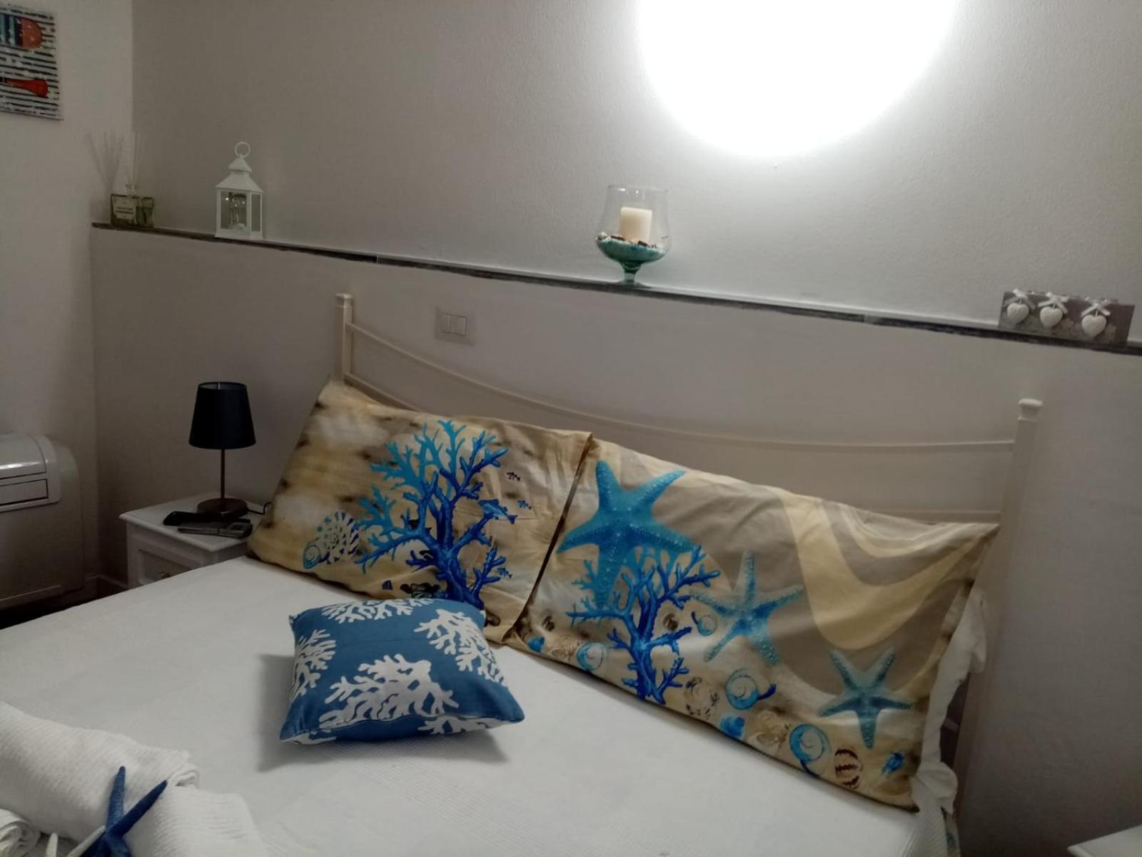 Deluxe Room (2 Adults + 1 Child) - Photo 41