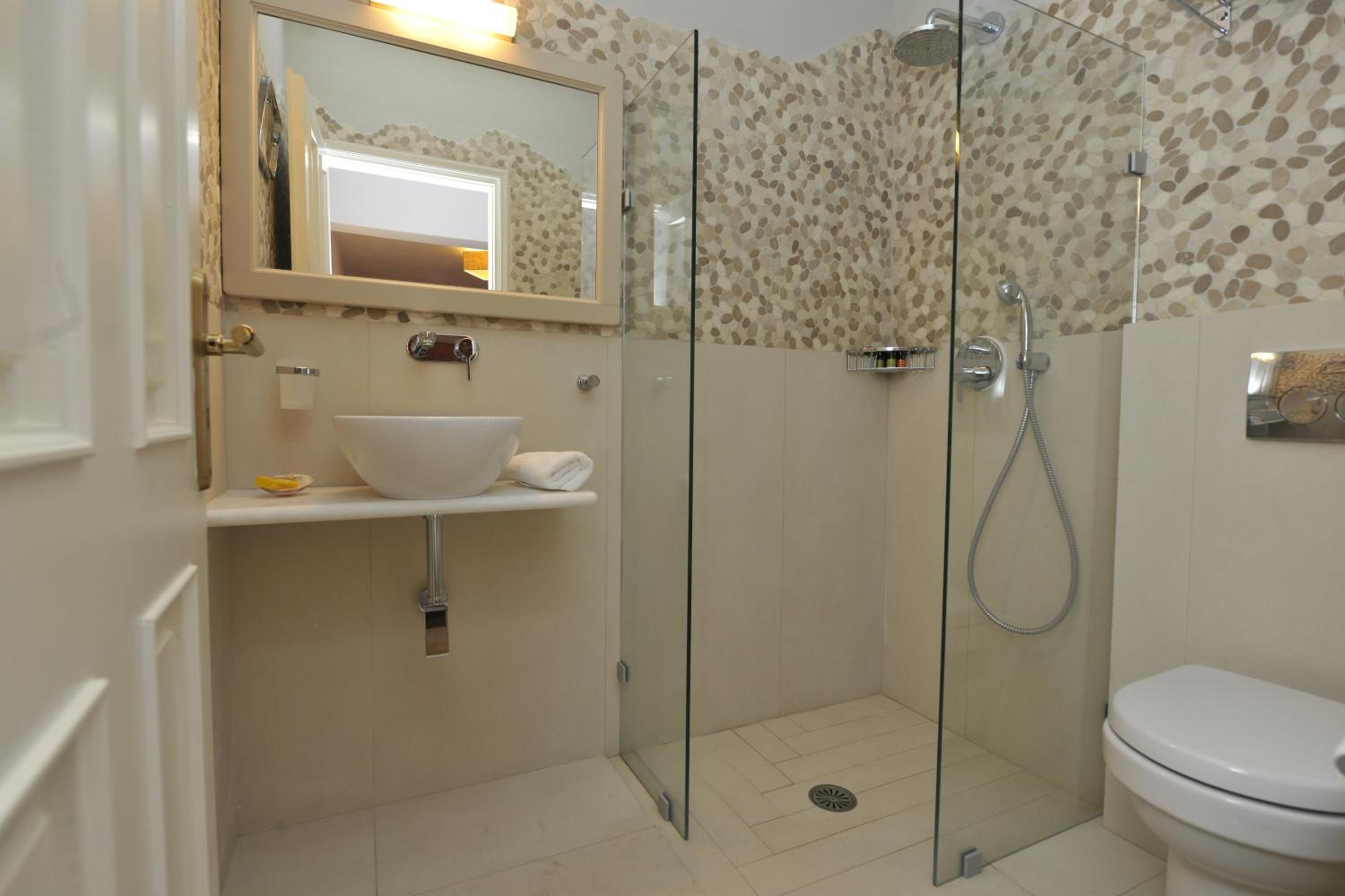 Studio - Ground Floor - Photo 20